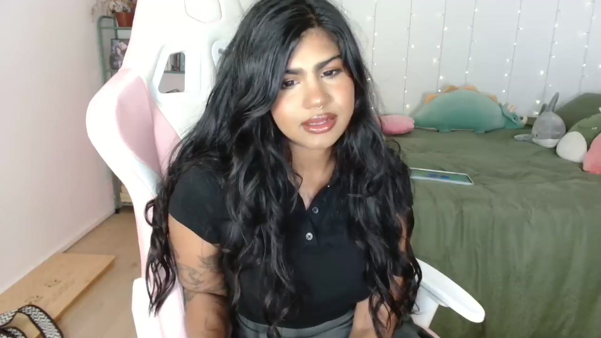Gallery image thumbnail from Katara_'s myfreecams stream on, 12/19/2024, 14:52 image 13 of 20