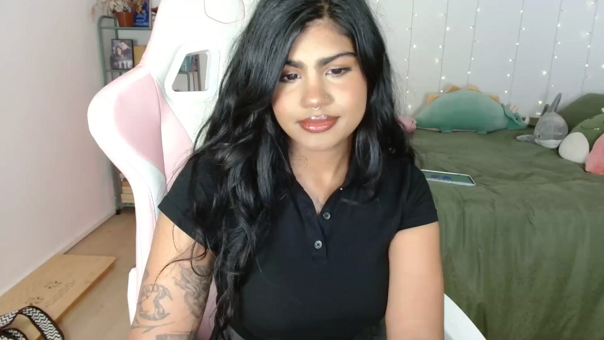 Gallery image thumbnail from Katara_'s myfreecams stream on, 12/19/2024, 14:52 image 12 of 20