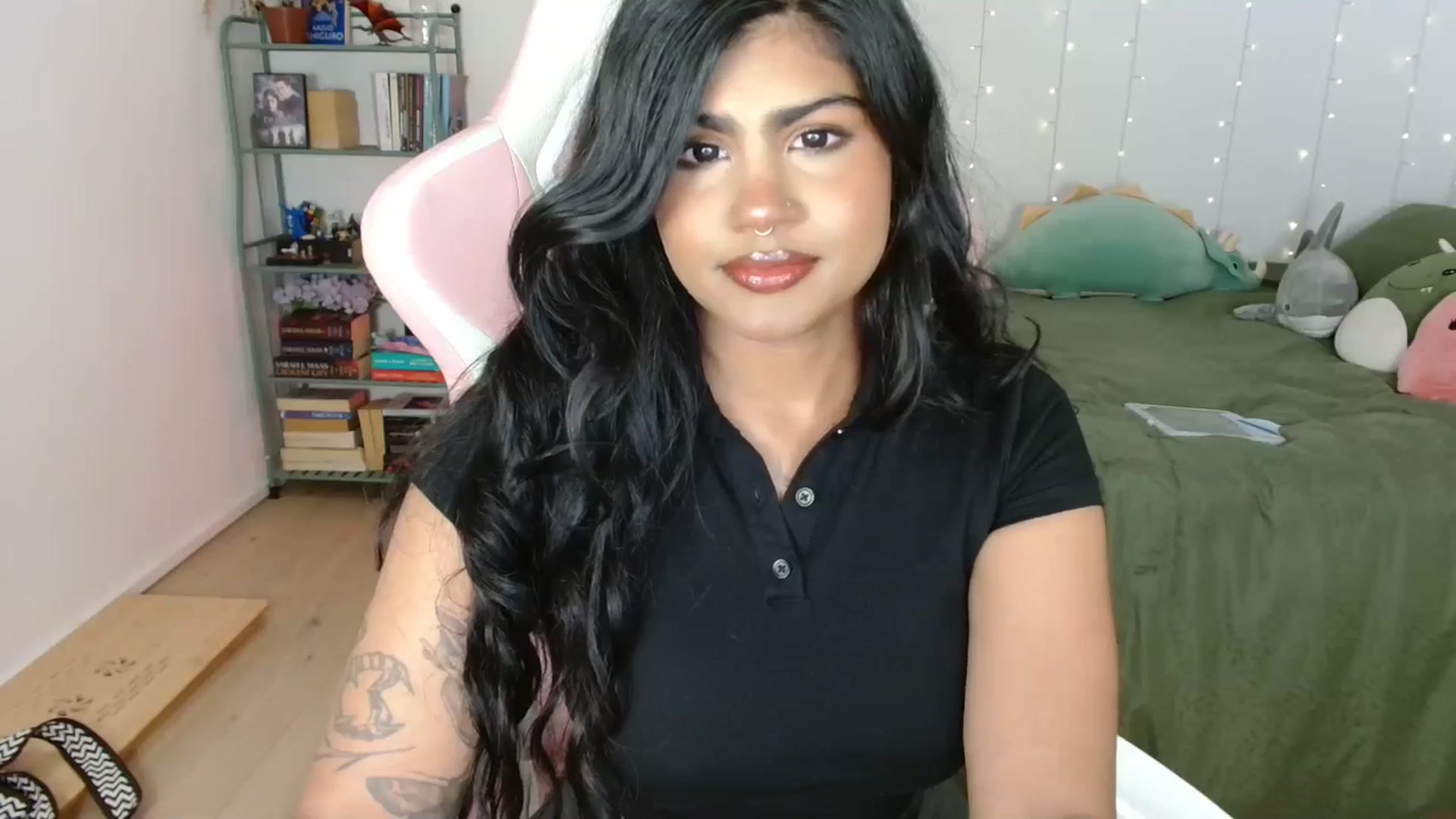 Gallery image thumbnail from Katara_'s myfreecams stream on, 12/19/2024, 14:52 image 2 of 20