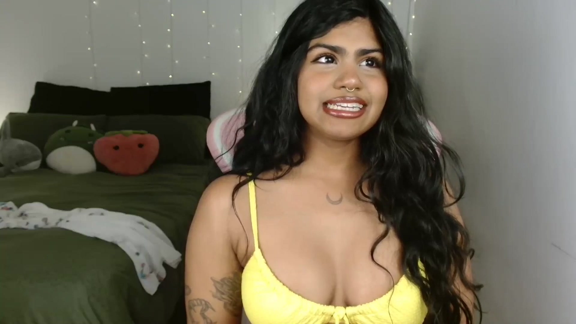 Gallery image thumbnail from Katara_'s myfreecams stream on, 01/17/2025, 13:22 image 5 of 20