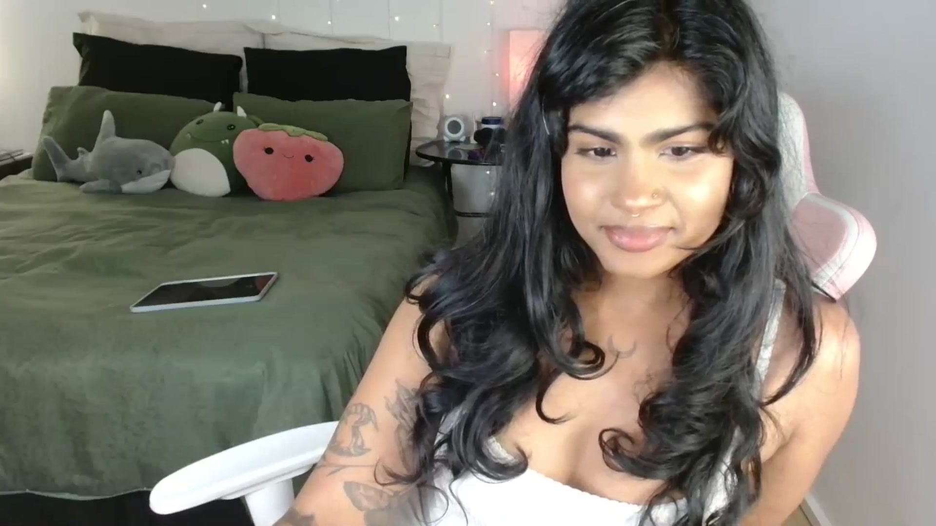 Gallery image thumbnail from Katara_'s myfreecams stream on, 03/31/2025, 13:57 image 19 of 20