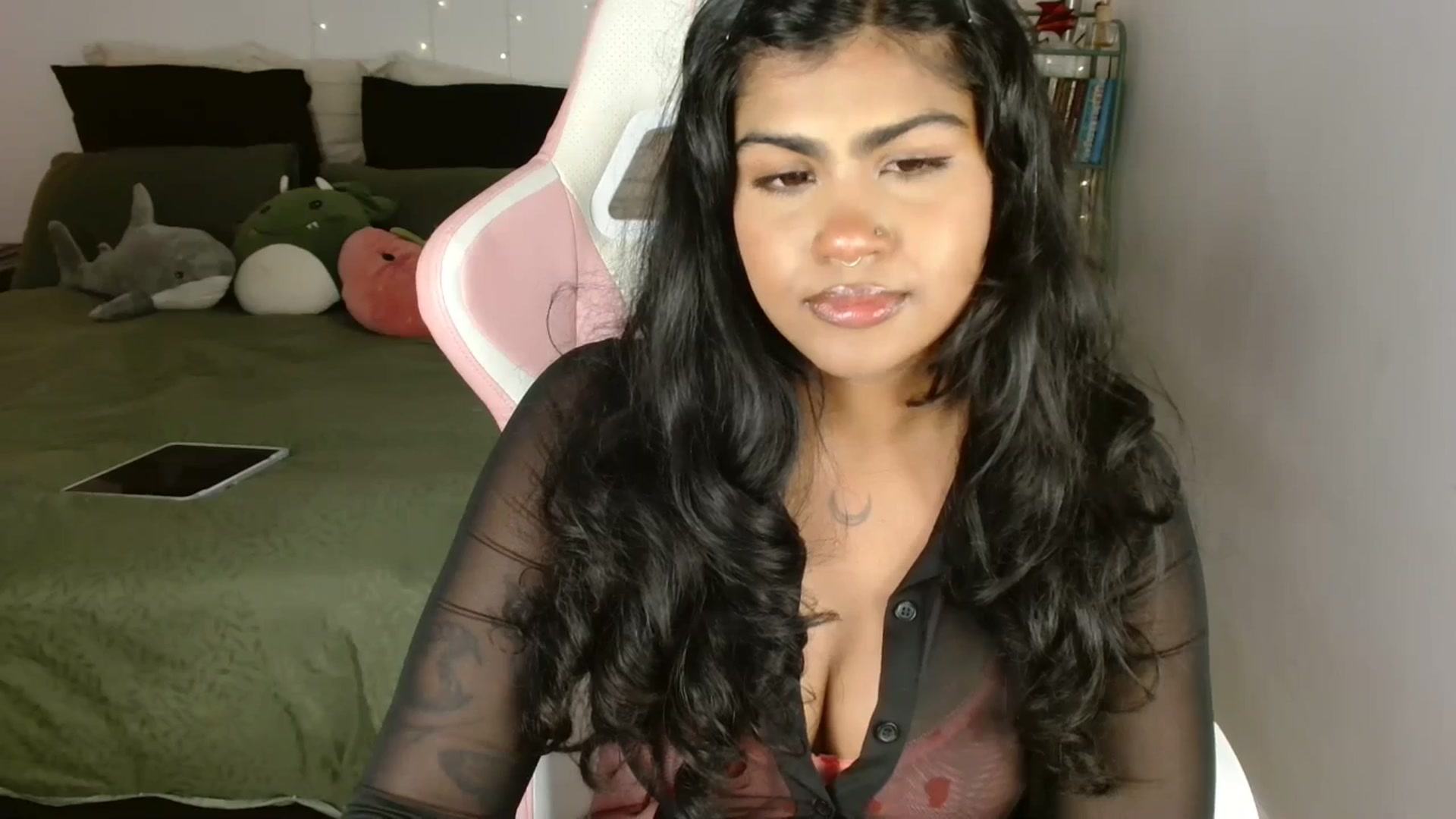 Gallery image thumbnail from Katara_'s myfreecams stream on, 04/08/2025, 10:02 image 9 of 20