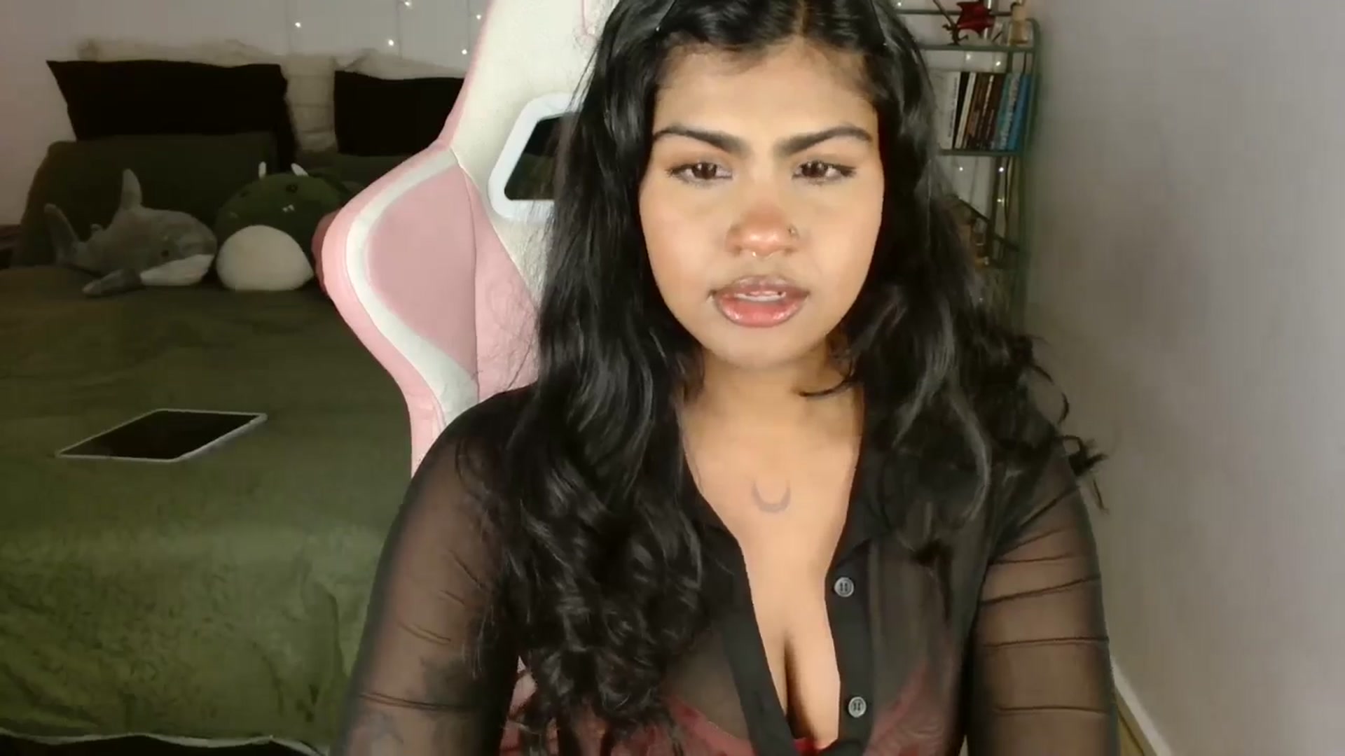 Gallery image thumbnail from Katara_'s myfreecams stream on, 04/08/2025, 10:02 image 18 of 20
