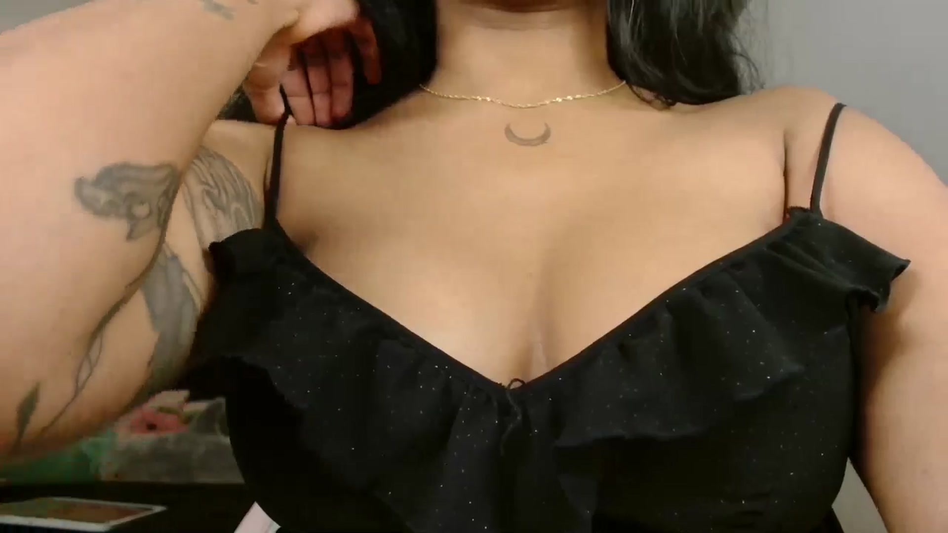 Gallery image thumbnail from Katara_'s myfreecams stream on, 07/07/2025, 17:16 image 5 of 20