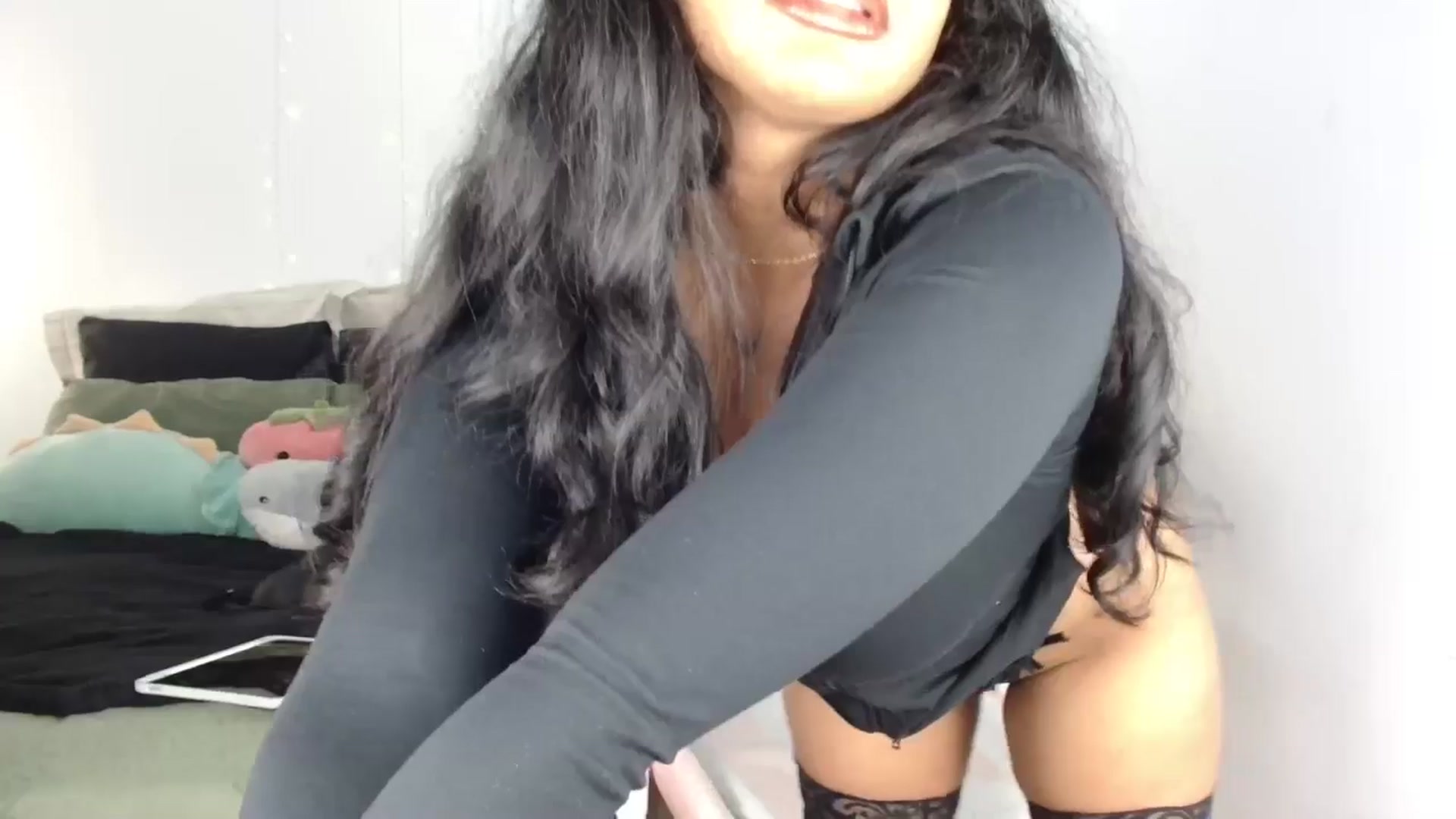Gallery image thumbnail from Katara_'s myfreecams stream on, 07/17/2025, 11:01 image 5 of 20