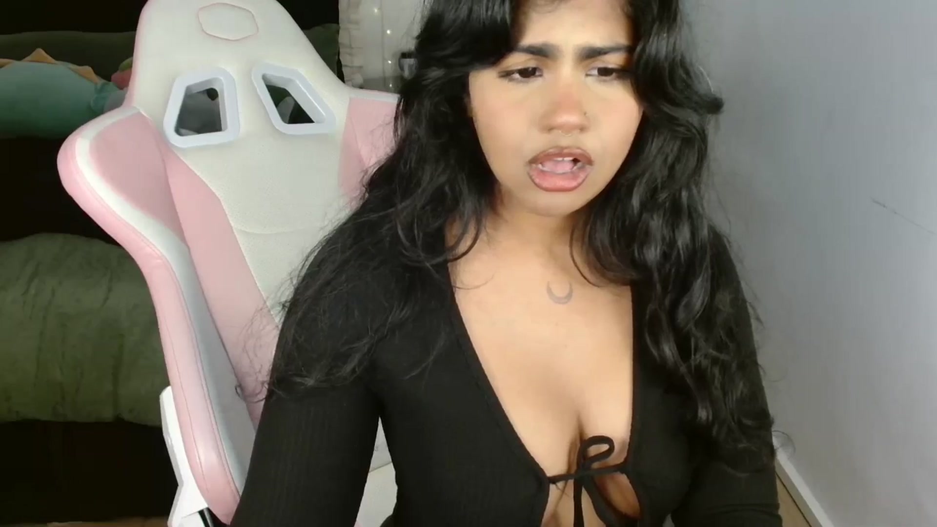 Gallery image thumbnail from Katara_'s myfreecams stream on, 07/22/2025, 14:03 image 9 of 20