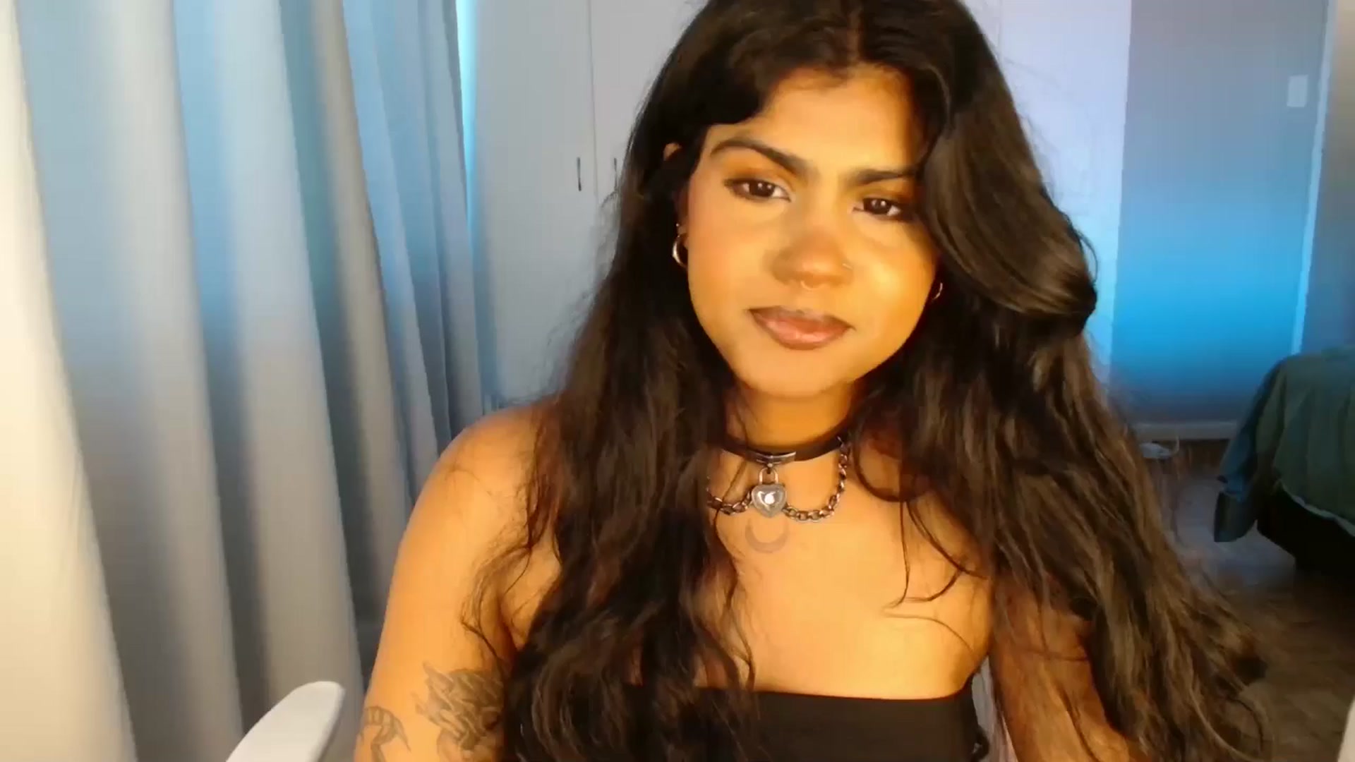 Gallery image thumbnail from Katara_'s myfreecams stream on, 12/03/2025, 10:31 image 1 of 20