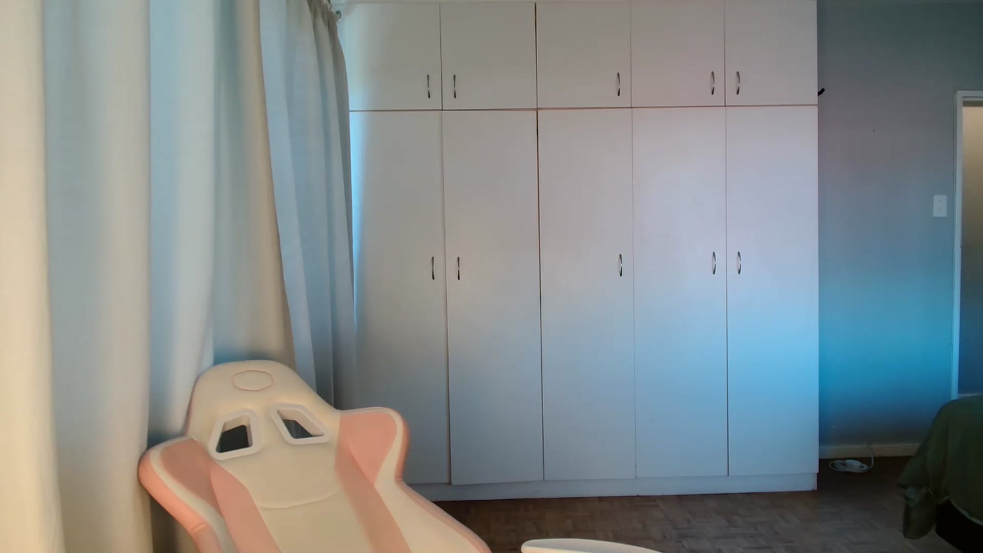 Gallery image thumbnail from Katara_'s myfreecams stream on, 12/03/2025, 10:31 image 18 of 20