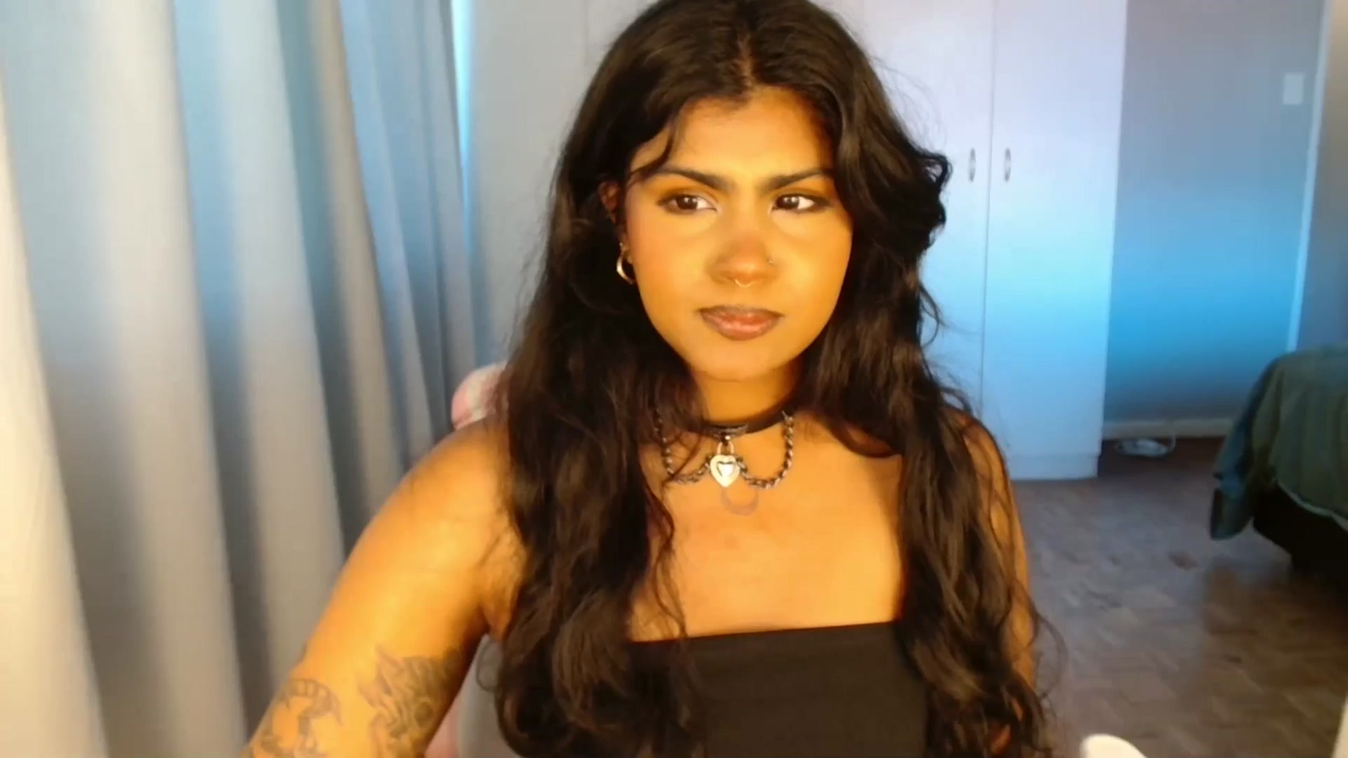 Gallery image thumbnail from Katara_'s myfreecams stream on, 12/03/2025, 10:31 image 5 of 20