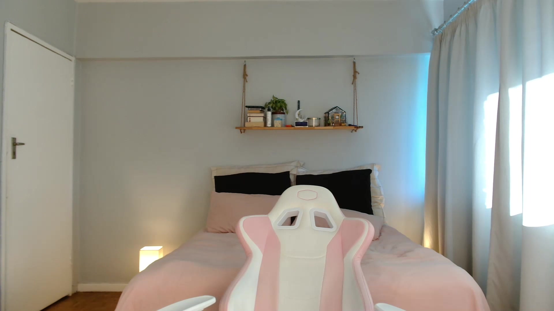 Gallery image thumbnail from Katara_'s myfreecams stream on, 01/21/2026, 16:42 image 17 of 20