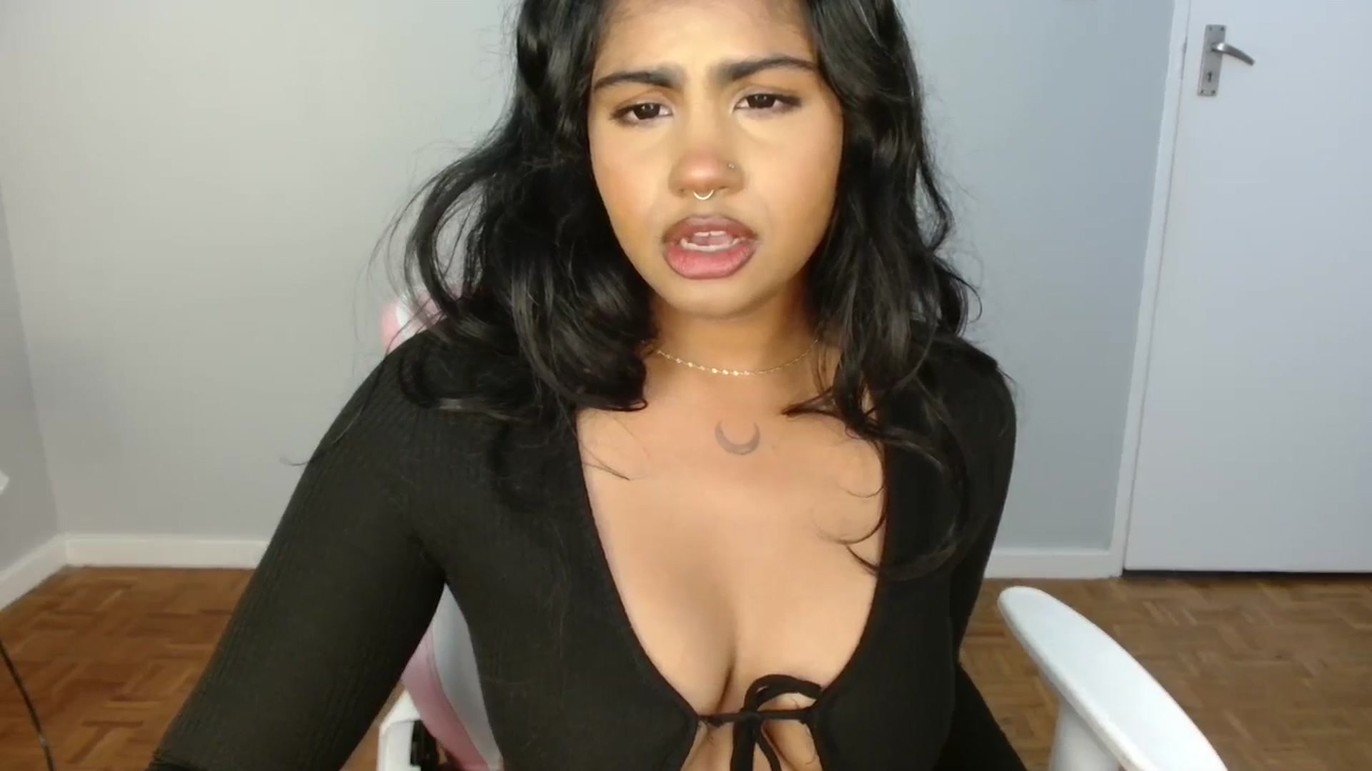 Gallery image thumbnail from Katara_'s myfreecams stream on, 04/05/2026, 13:55 image 14 of 20