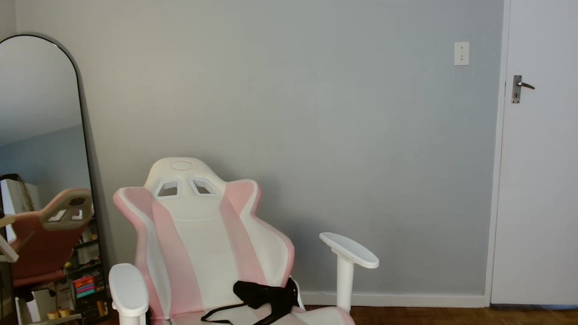 Gallery image thumbnail from Katara_'s myfreecams stream on, 04/09/2026, 15:08 image 9 of 20