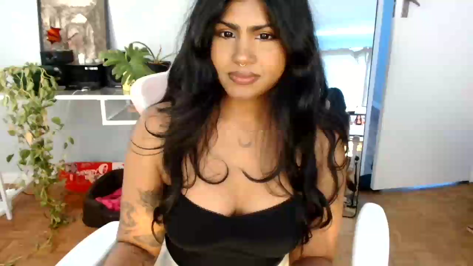 Gallery image thumbnail from Katara_'s myfreecams stream on, 09/04/2026, 15:36 image 1 of 20