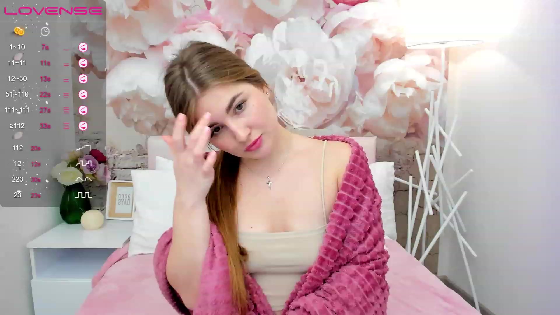 Gallery image thumbnail from KateCosta's myfreecams stream on, 12/12/2022, 10:22 image 3 of 20