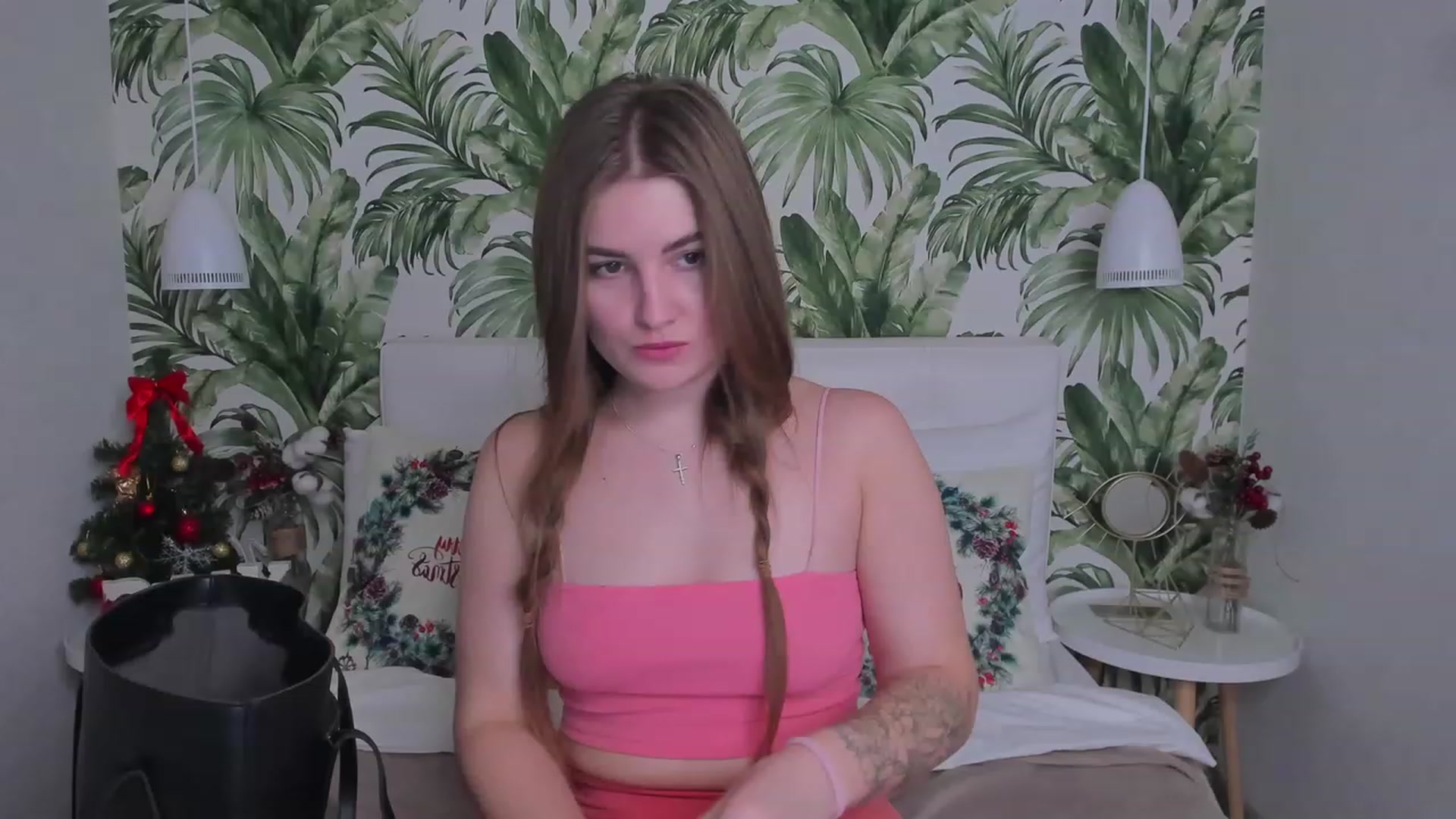 Gallery image thumbnail from KateCosta's myfreecams stream on, 12/15/2022, 13:01 image 12 of 20