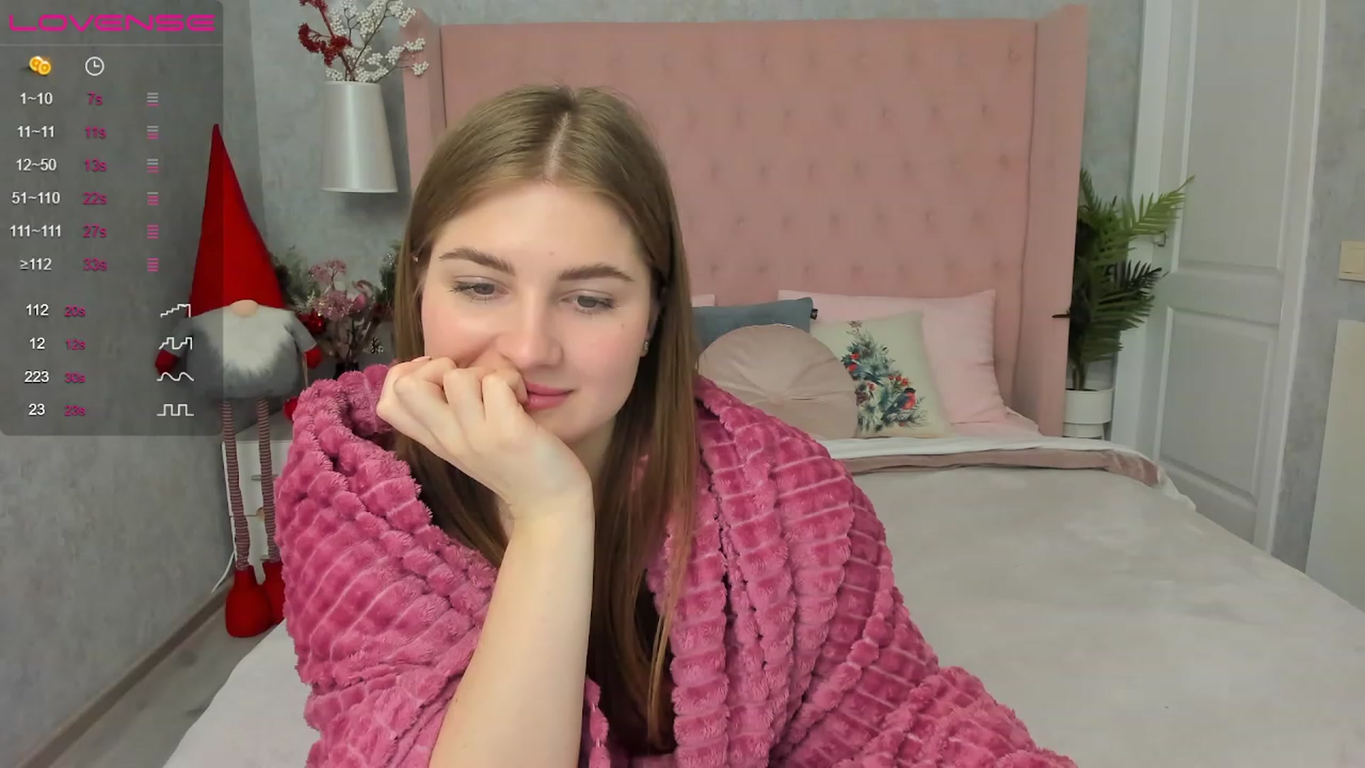 Gallery image thumbnail from KateCosta's myfreecams stream on, 12/18/2022, 12:37 image 18 of 20
