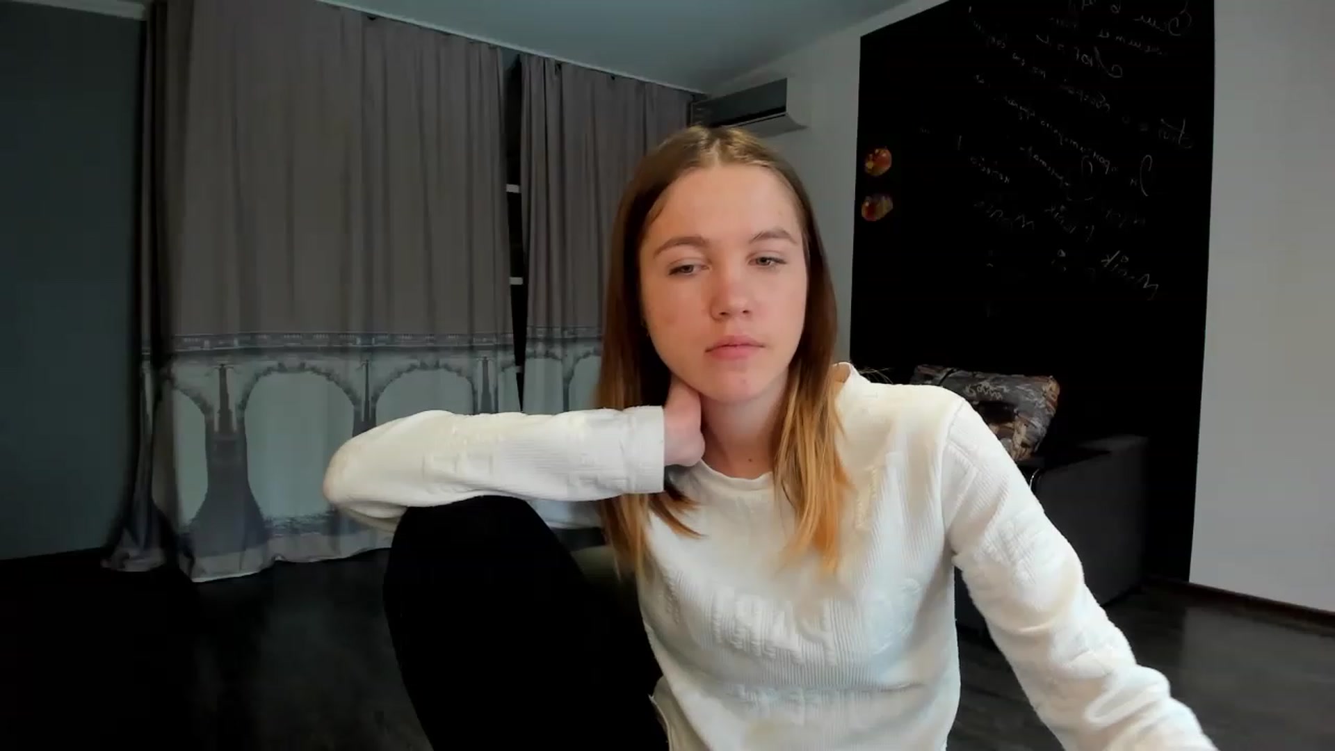 Gallery image thumbnail from KateGordon's myfreecams stream on, 02/06/2023, 12:29 image 7 of 20