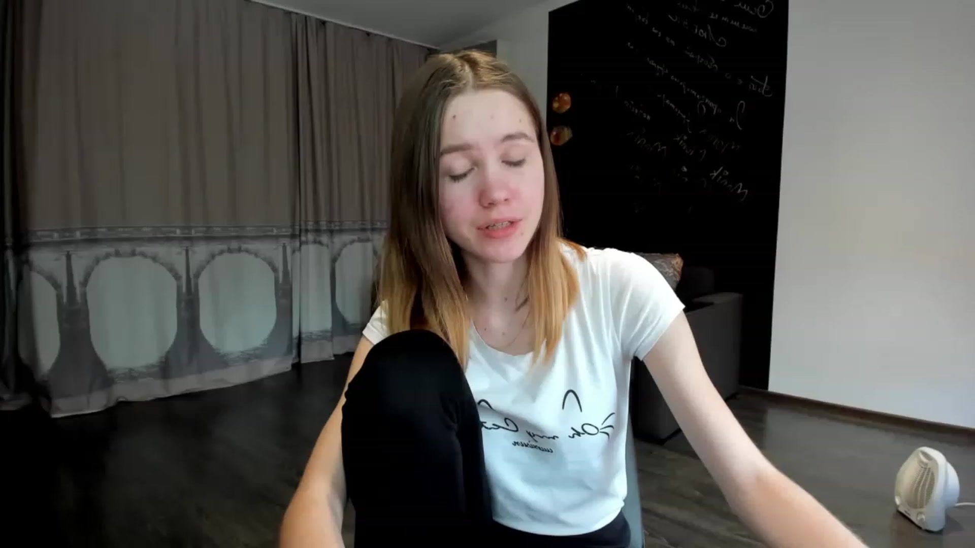 Gallery image thumbnail from KateGordon's myfreecams stream on, 02/11/2023, 10:31 image 13 of 20