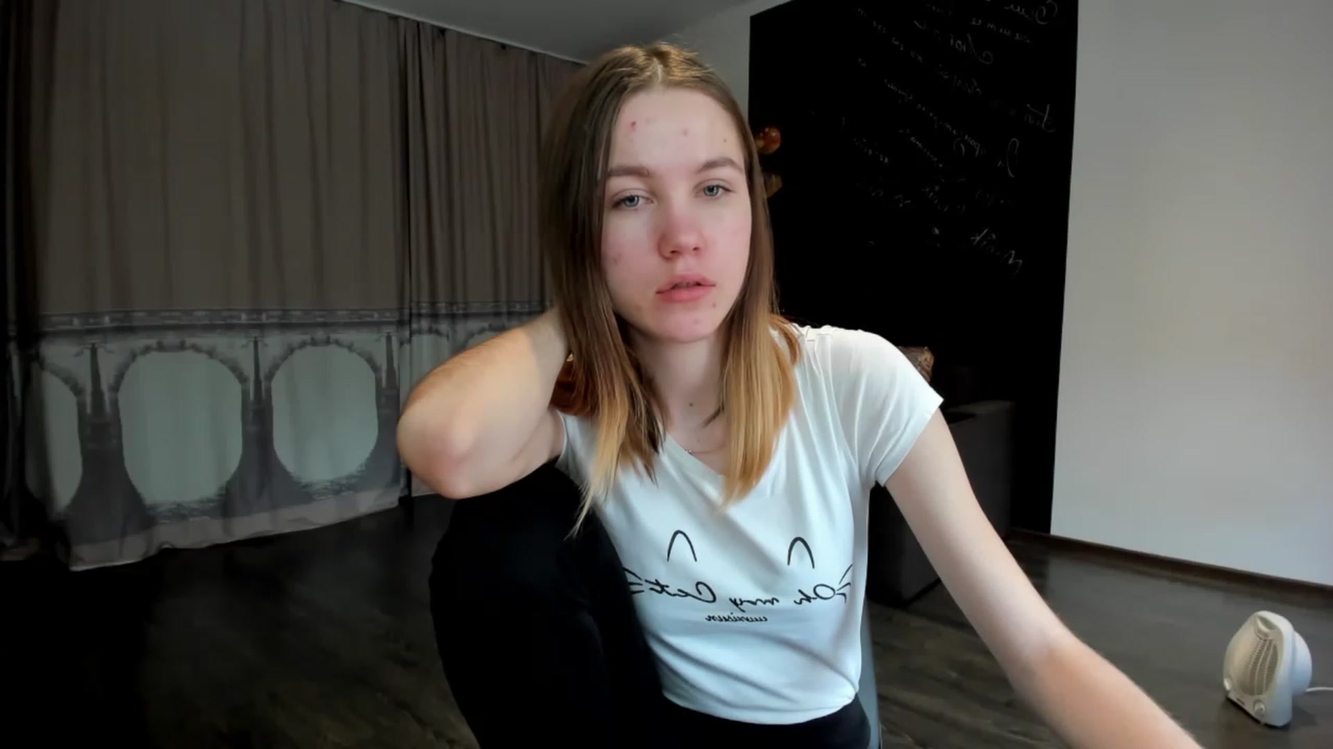 Gallery image thumbnail from KateGordon's myfreecams stream on, 02/11/2023, 10:31 image 10 of 20