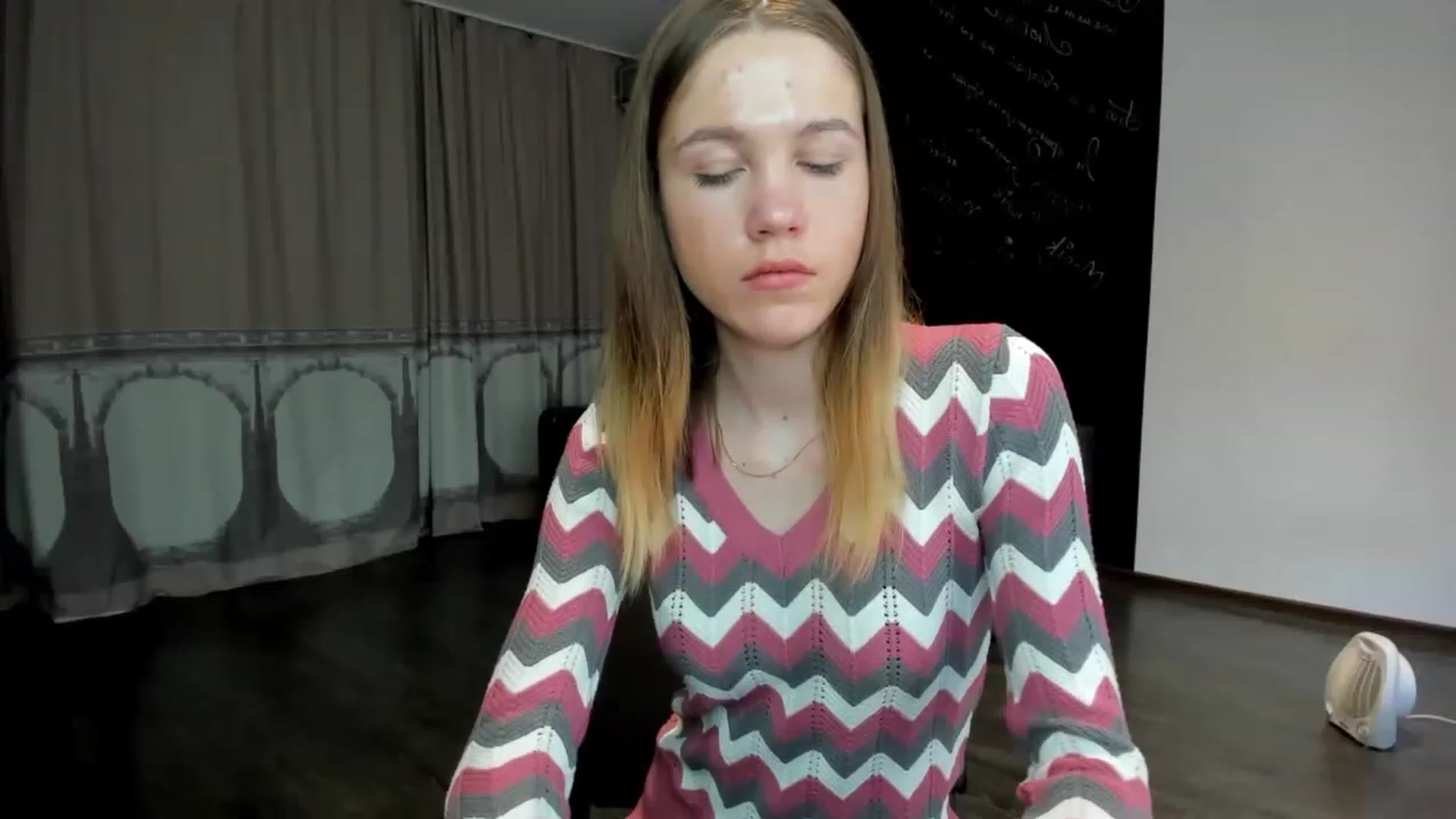 Gallery image thumbnail from KateGordon's myfreecams stream on, 02/12/2023, 10:38 image 17 of 20