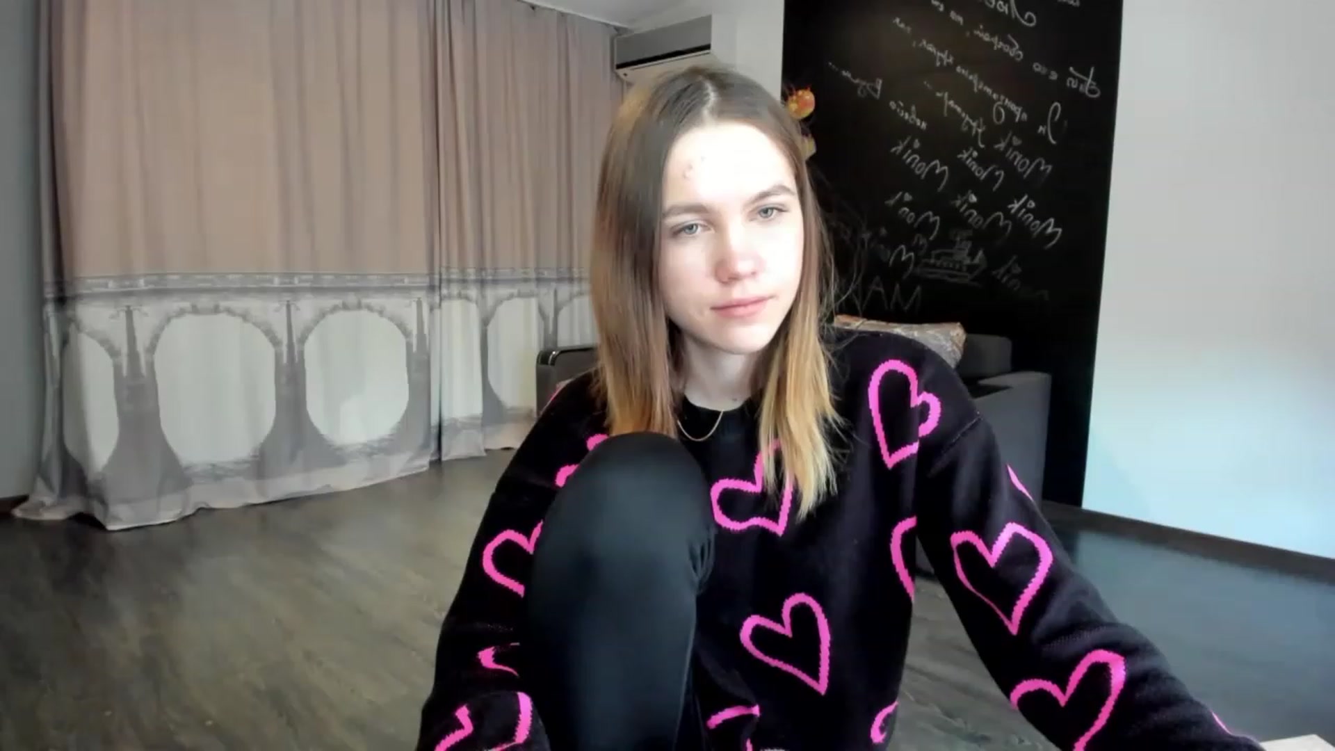 Gallery image thumbnail from KateGordon's myfreecams stream on, 02/13/2023, 12:00 image 20 of 20