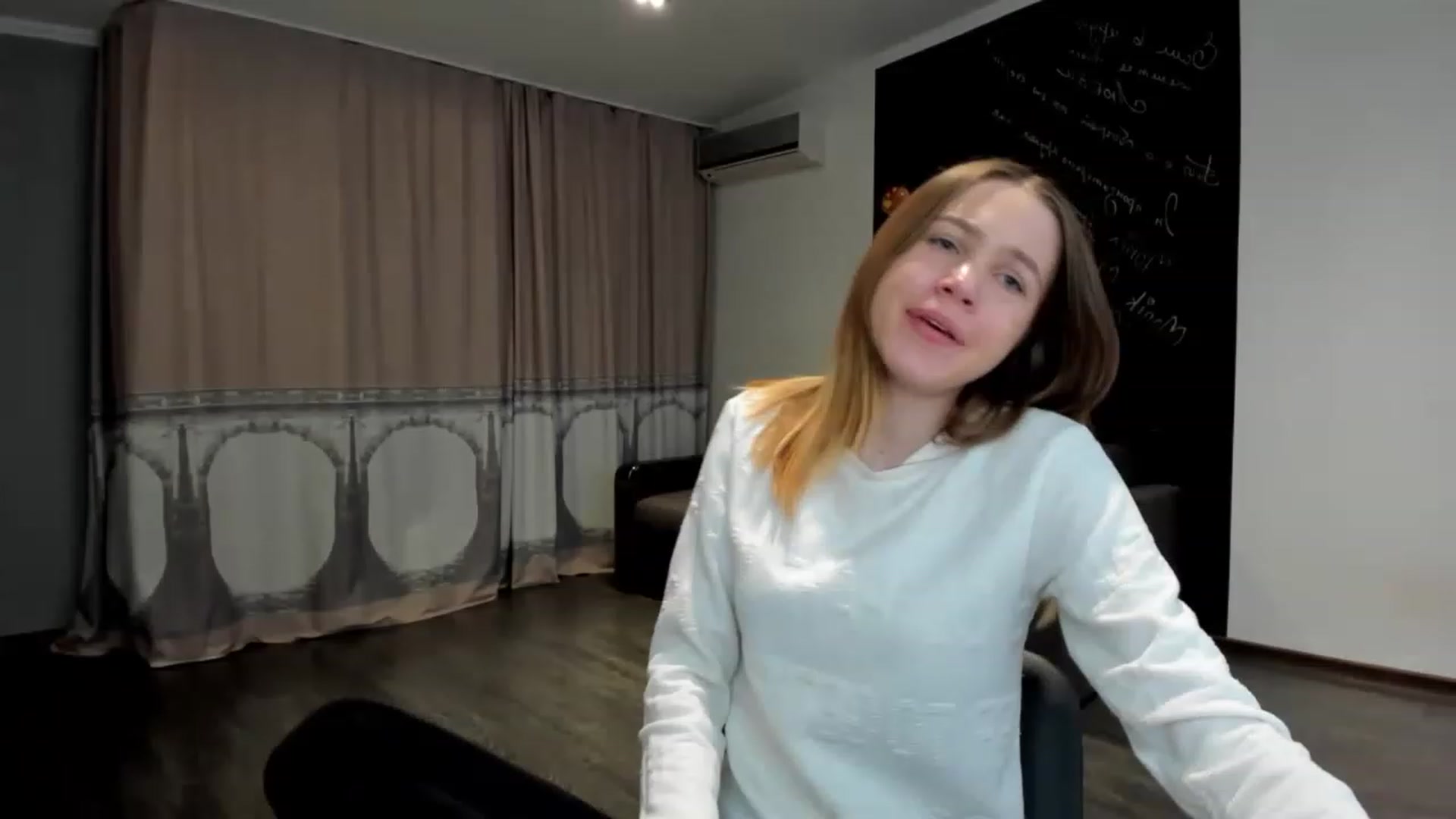 Gallery image thumbnail from KateGordon's myfreecams stream on, 02/15/2023, 11:54 image 12 of 20