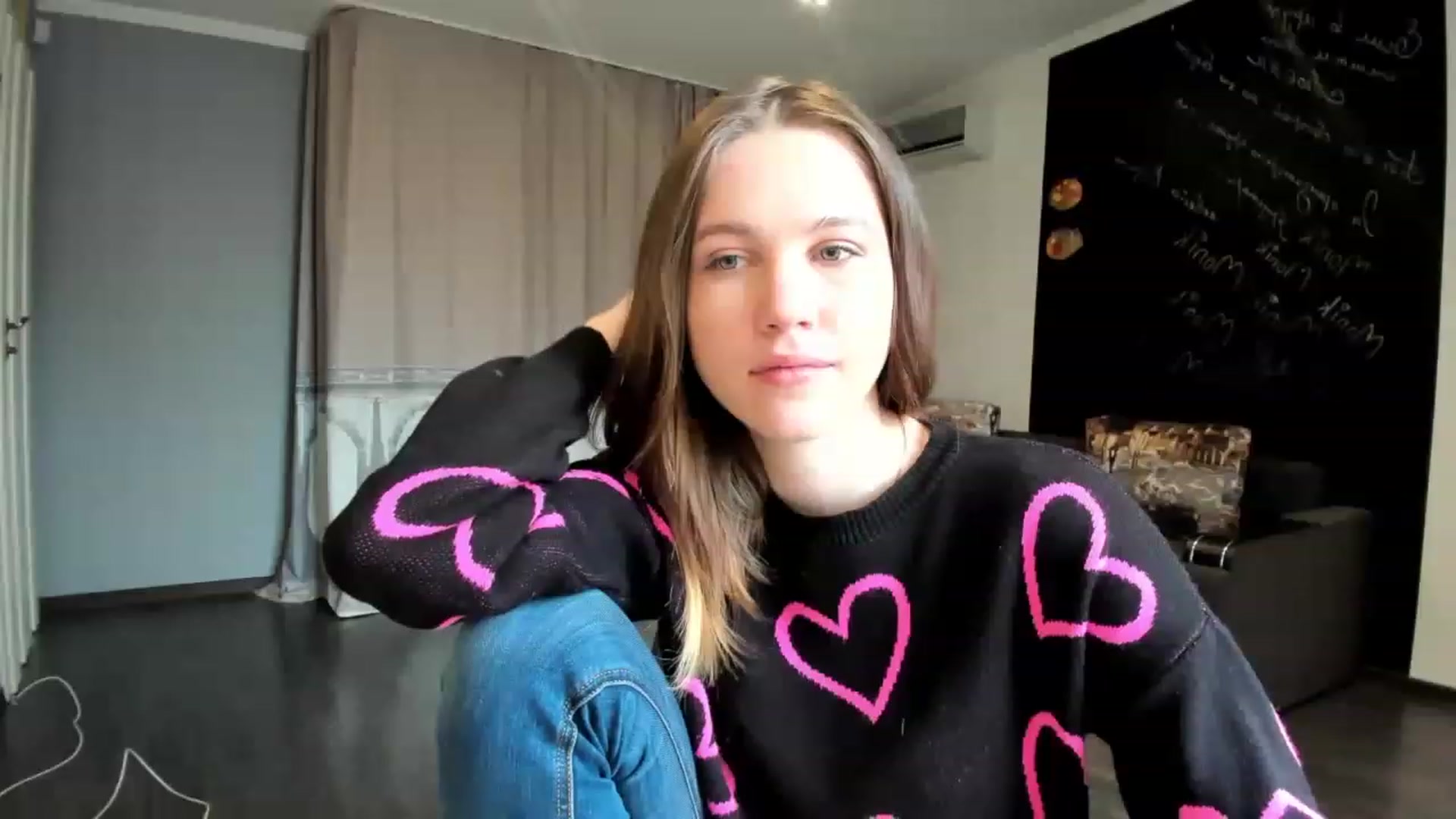 Gallery image thumbnail from KateGordon's myfreecams stream on, 03/04/2023, 12:07 image 11 of 20