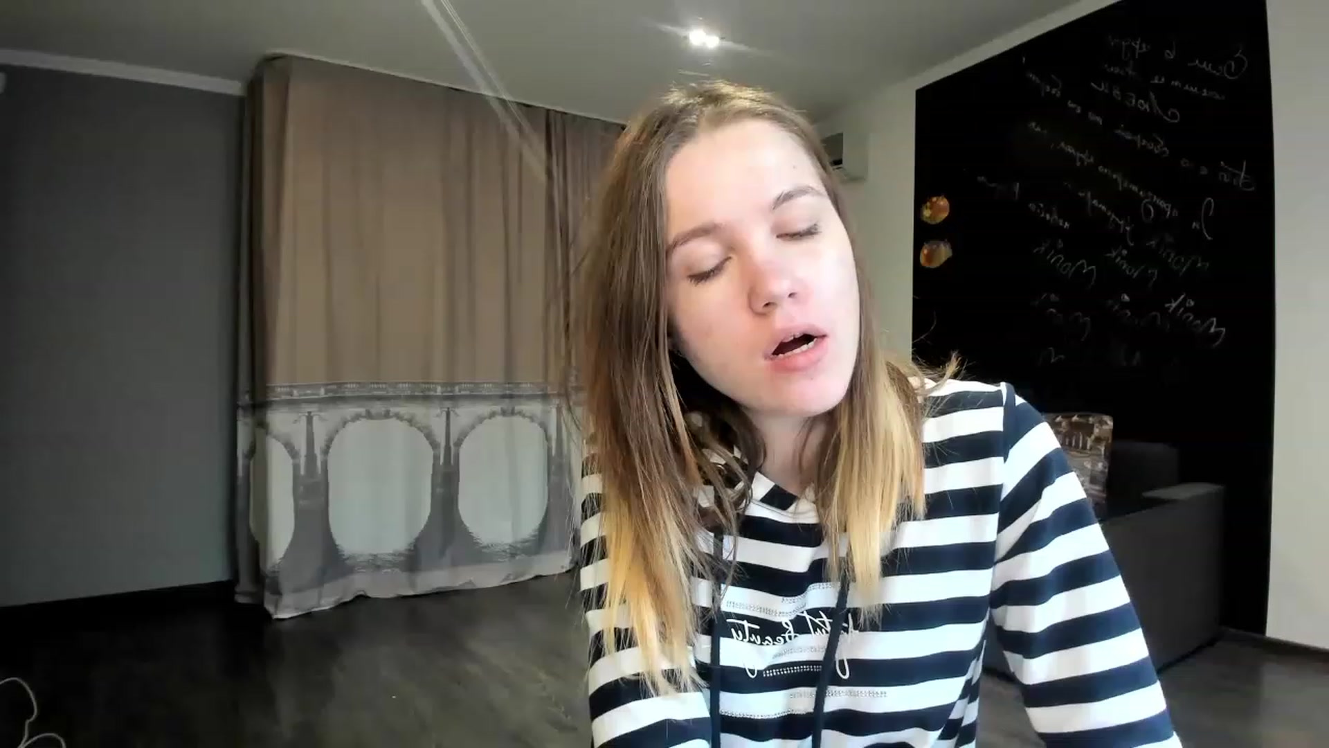 Gallery image thumbnail from KateGordon's myfreecams stream on, 03/11/2023, 11:40 image 1 of 20
