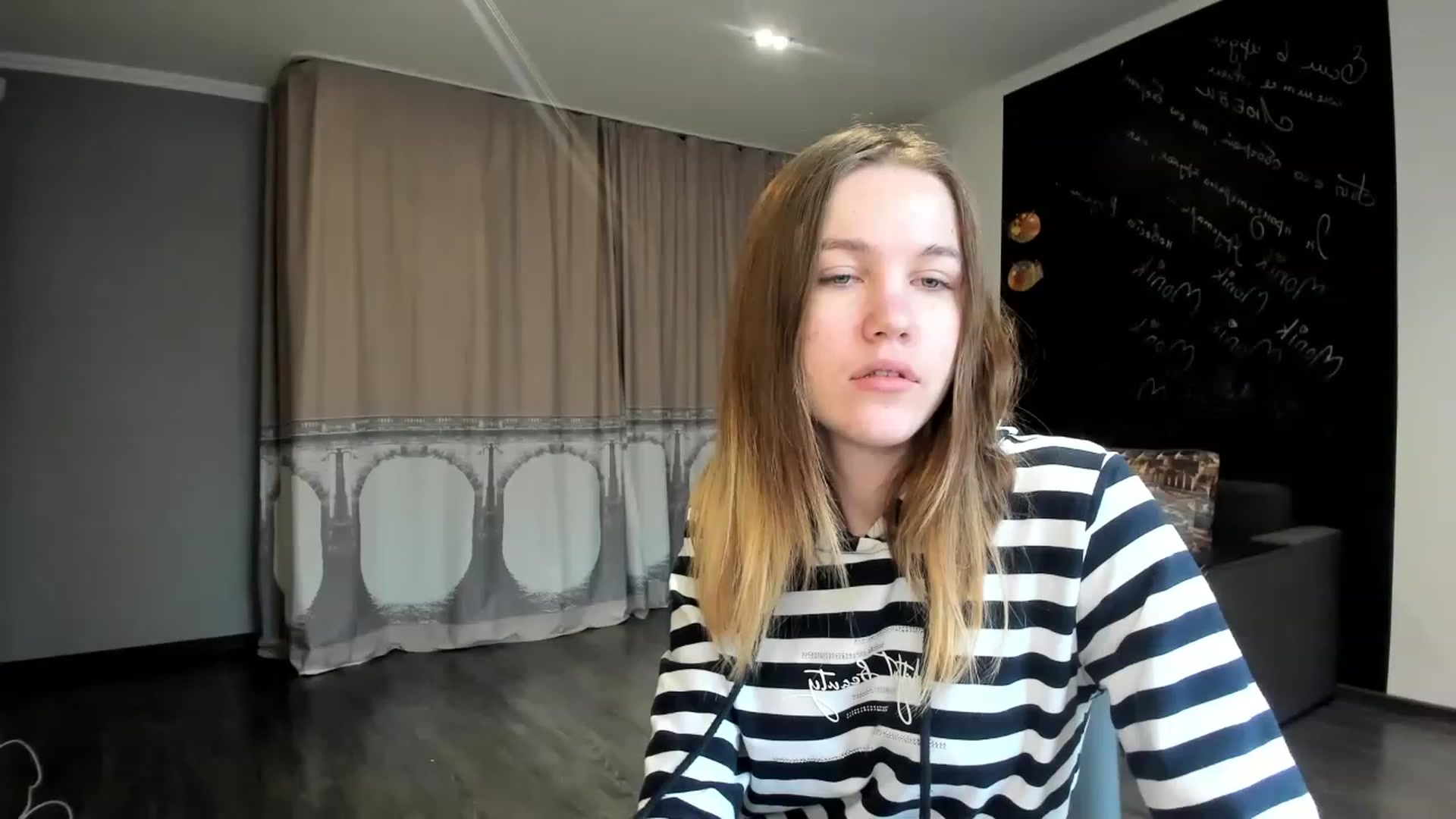 Gallery image thumbnail from KateGordon's myfreecams stream on, 03/11/2023, 11:40 image 11 of 20