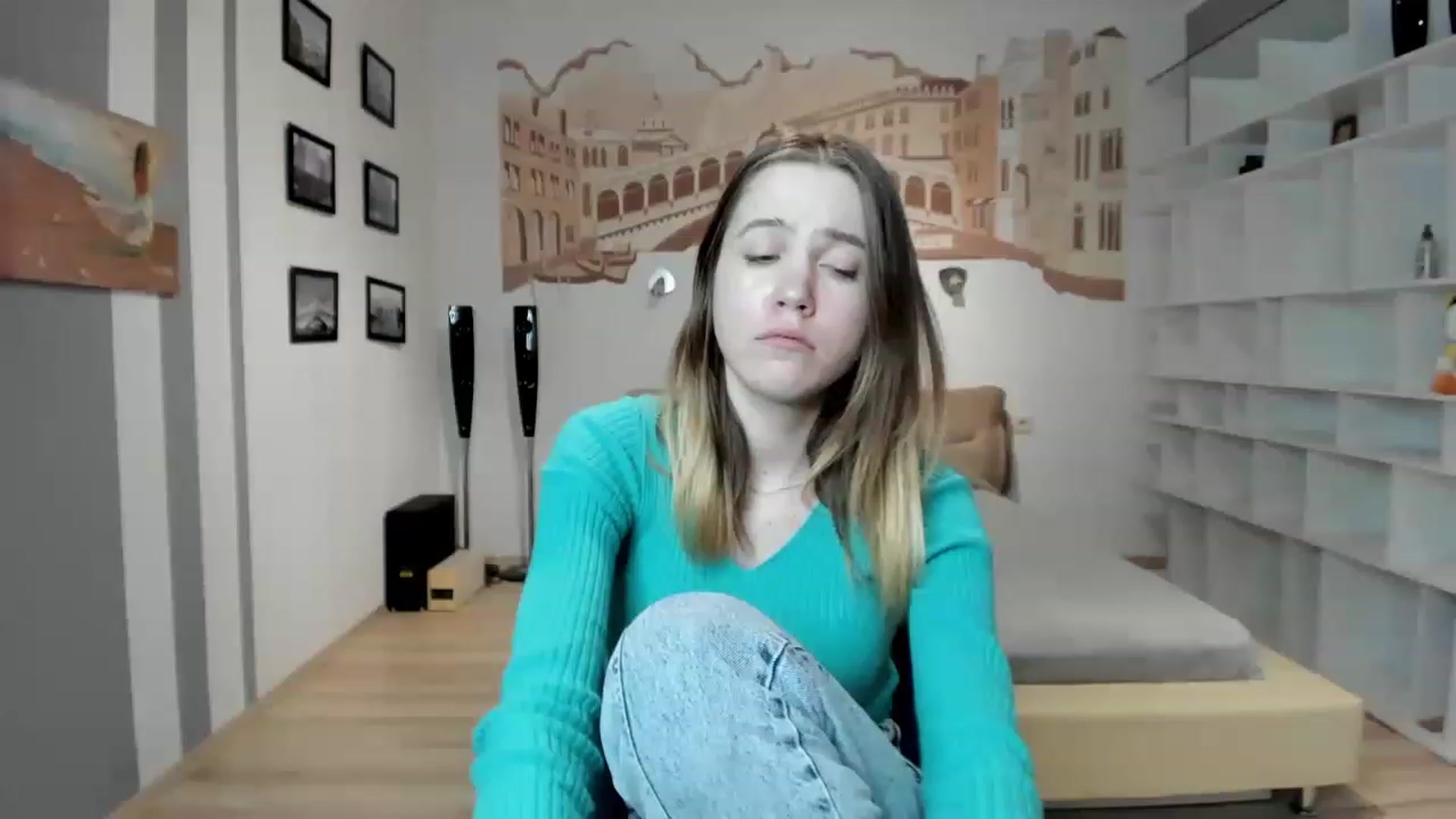 Gallery image thumbnail from KateGordon's myfreecams stream on, 03/12/2023, 12:04 image 12 of 20