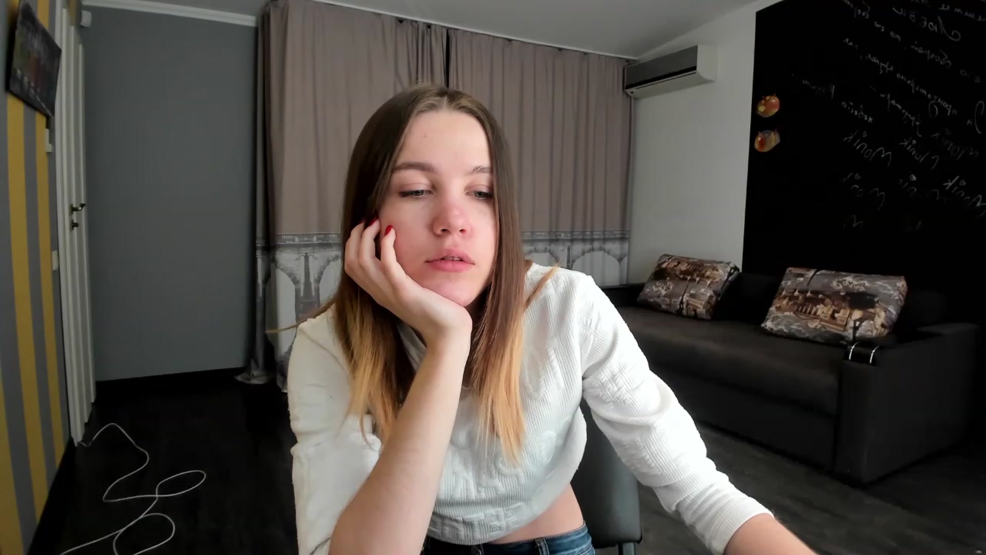 Gallery image thumbnail from KateGordon's myfreecams stream on, 03/13/2023, 08:54 image 16 of 20