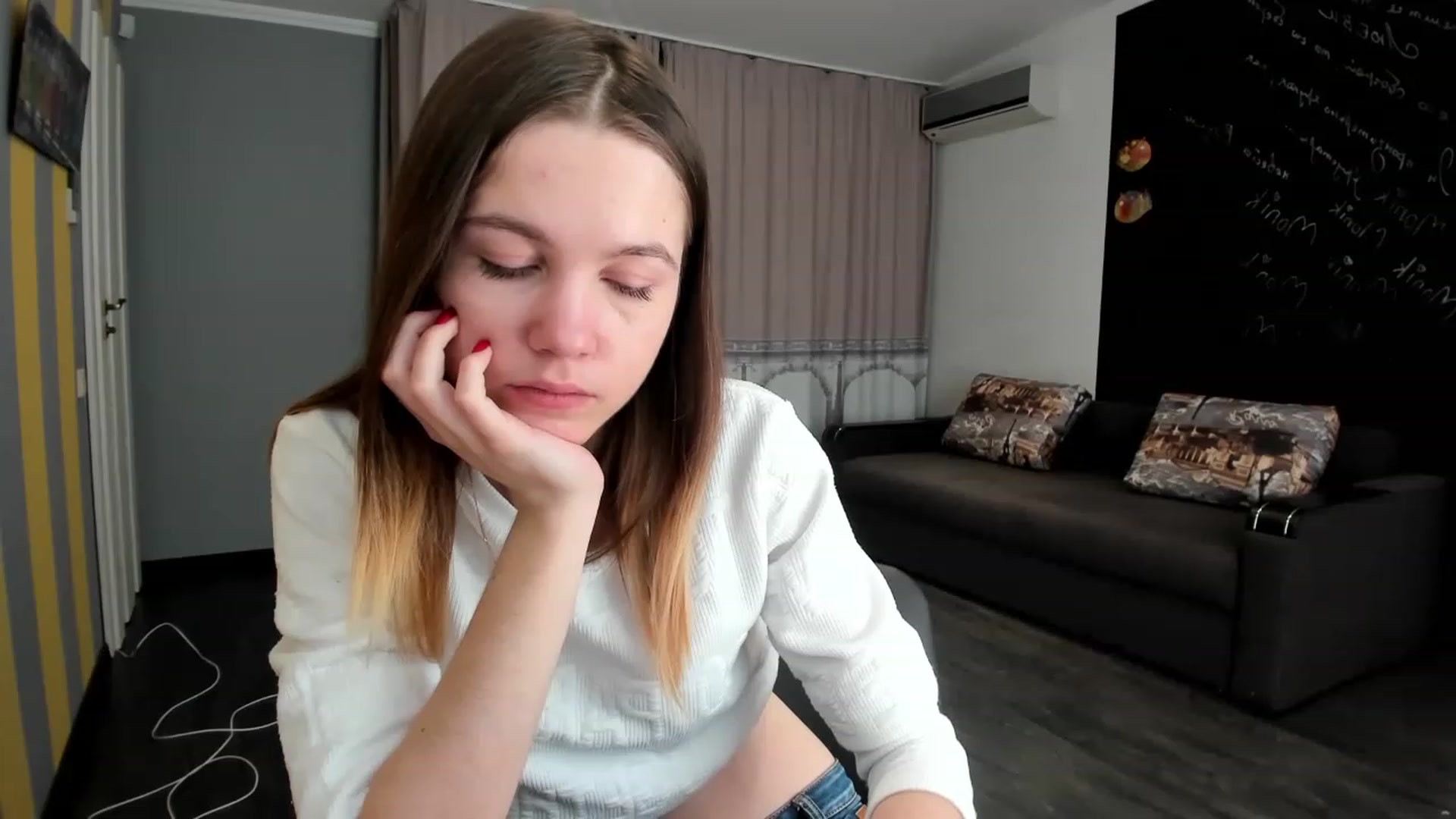 Gallery image thumbnail from KateGordon's myfreecams stream on, 03/13/2023, 08:54 image 19 of 20