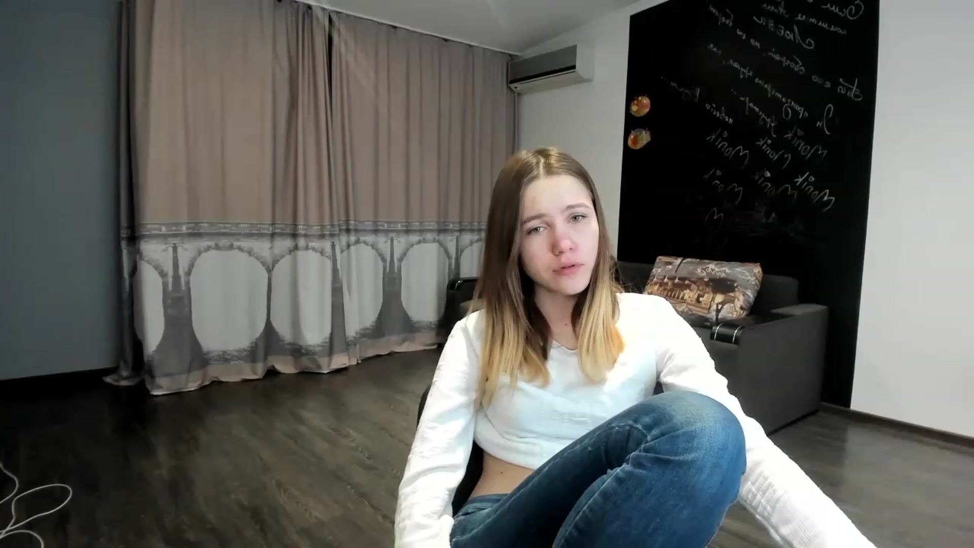 Gallery image thumbnail from KateGordon's myfreecams stream on, 03/13/2023, 11:37 image 20 of 20