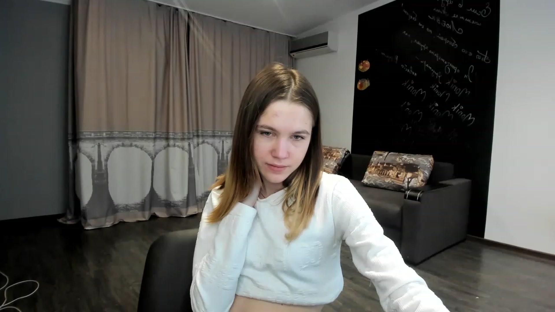 Gallery image thumbnail from KateGordon's myfreecams stream on, 03/13/2023, 11:37 image 7 of 20