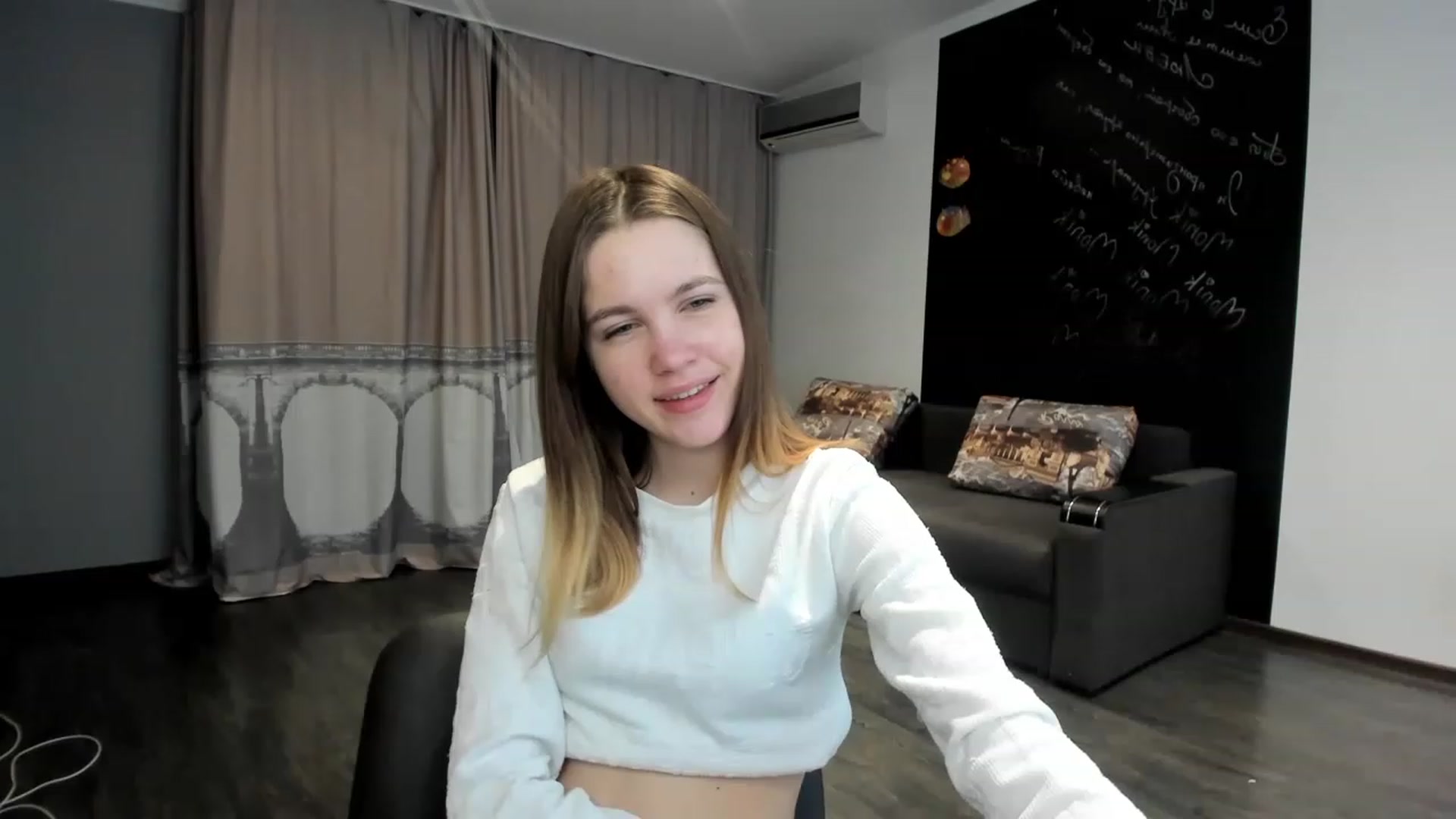 Gallery image thumbnail from KateGordon's myfreecams stream on, 03/13/2023, 11:37 image 1 of 20