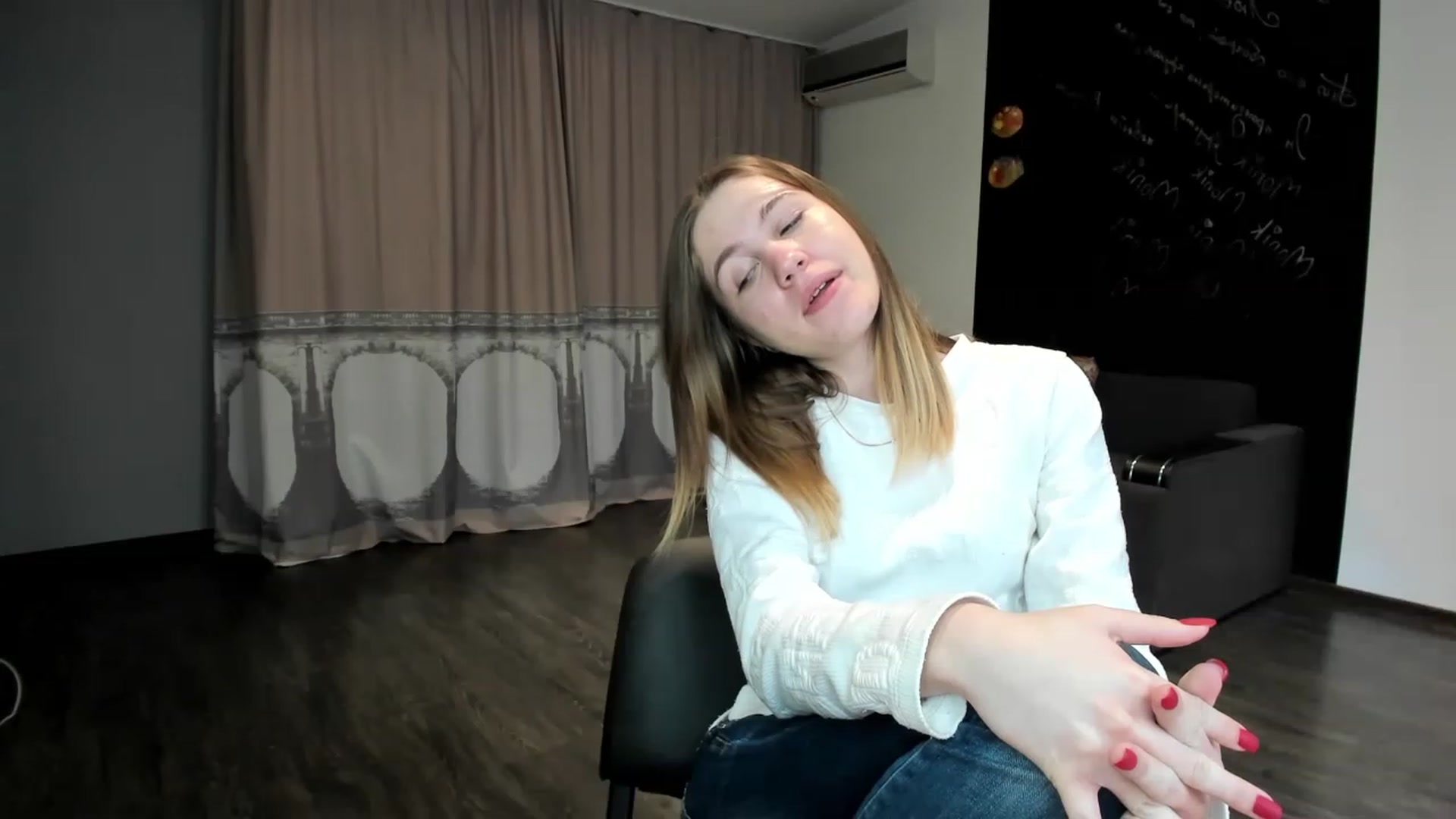 Gallery image thumbnail from KateGordon's myfreecams stream on, 03/17/2023, 09:00 image 8 of 20