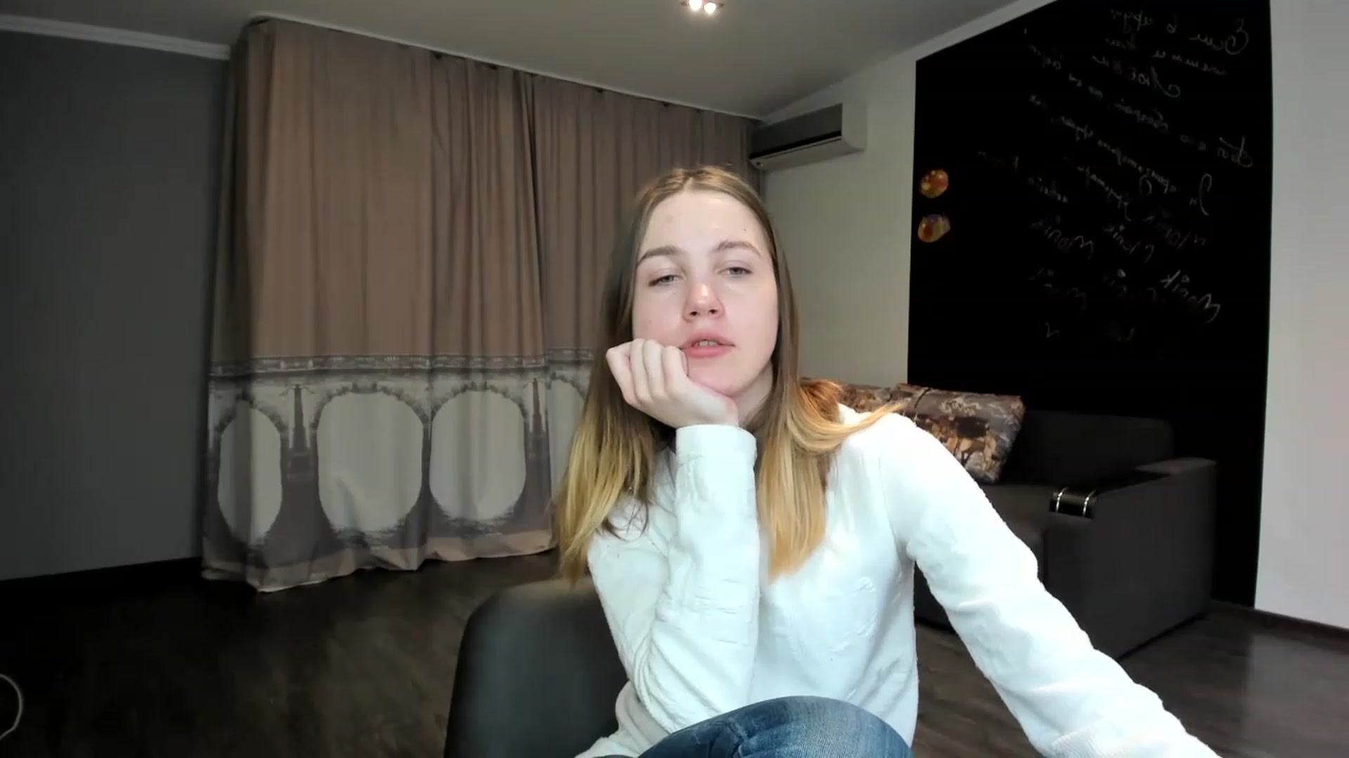 Gallery image thumbnail from KateGordon's myfreecams stream on, 03/17/2023, 11:52 image 11 of 20