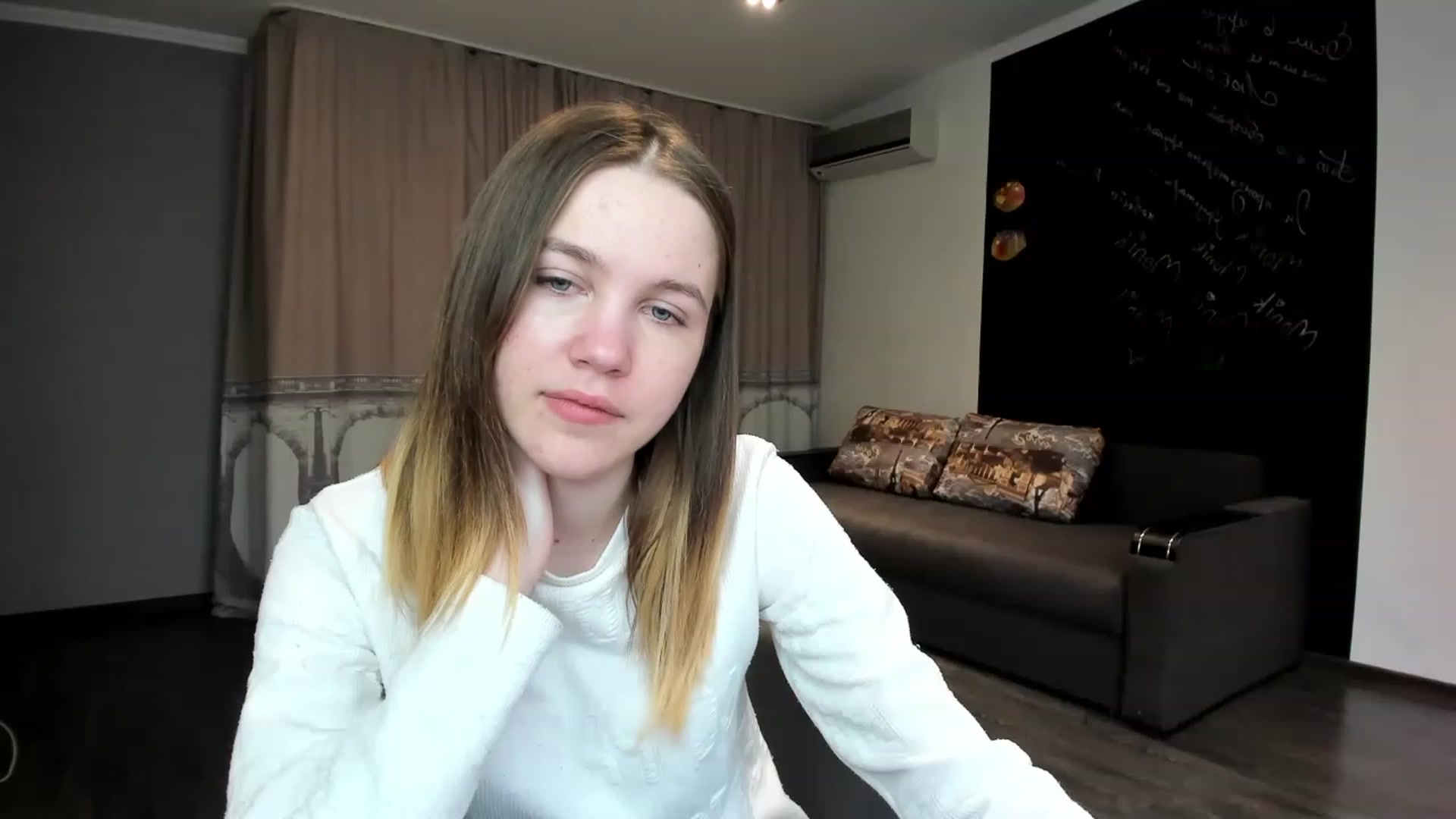 Gallery image thumbnail from KateGordon's myfreecams stream on, 03/17/2023, 11:52 image 2 of 20