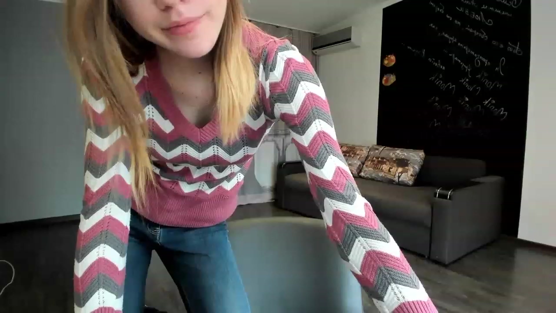 Gallery image thumbnail from KateGordon's myfreecams stream on, 03/19/2023, 10:41 image 13 of 20