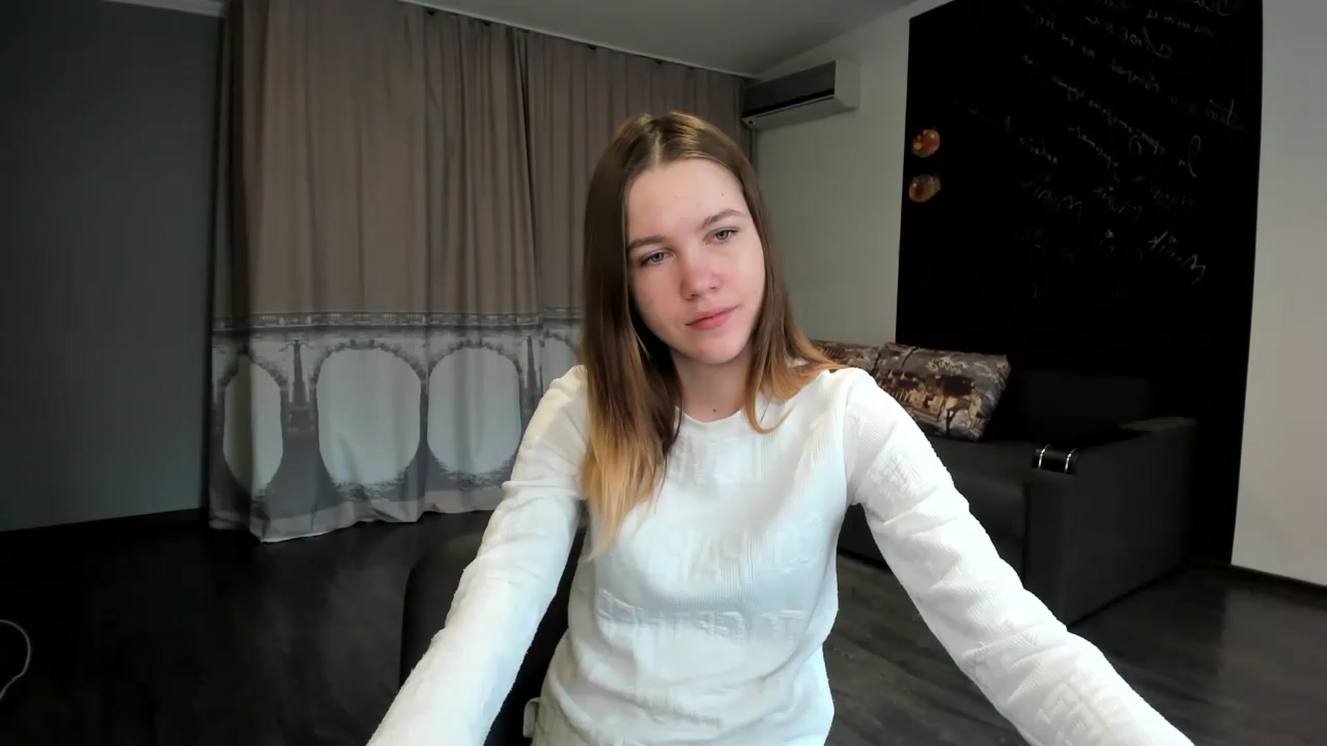 Gallery image thumbnail from KateGordon's myfreecams stream on, 03/20/2023, 08:29 image 7 of 20