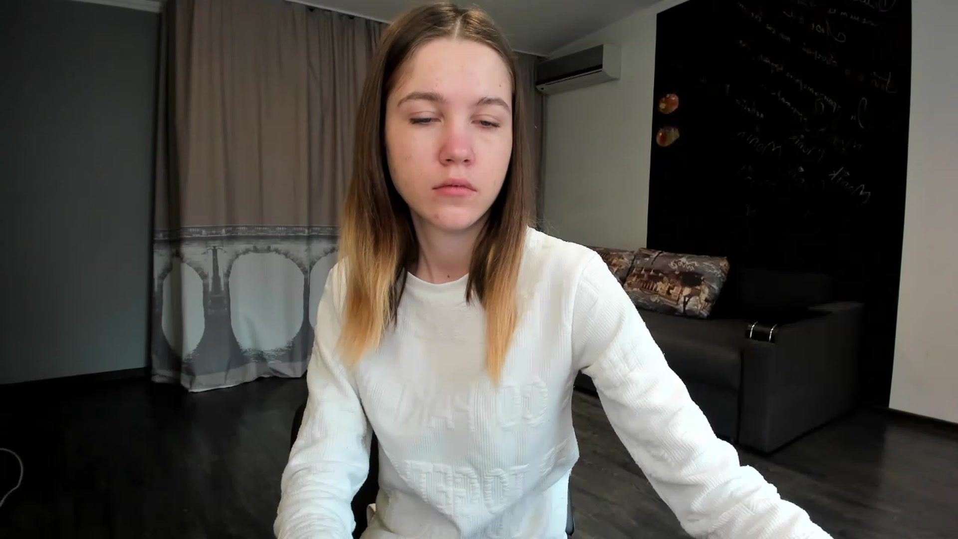 Gallery image thumbnail from KateGordon's myfreecams stream on, 03/20/2023, 08:29 image 9 of 20