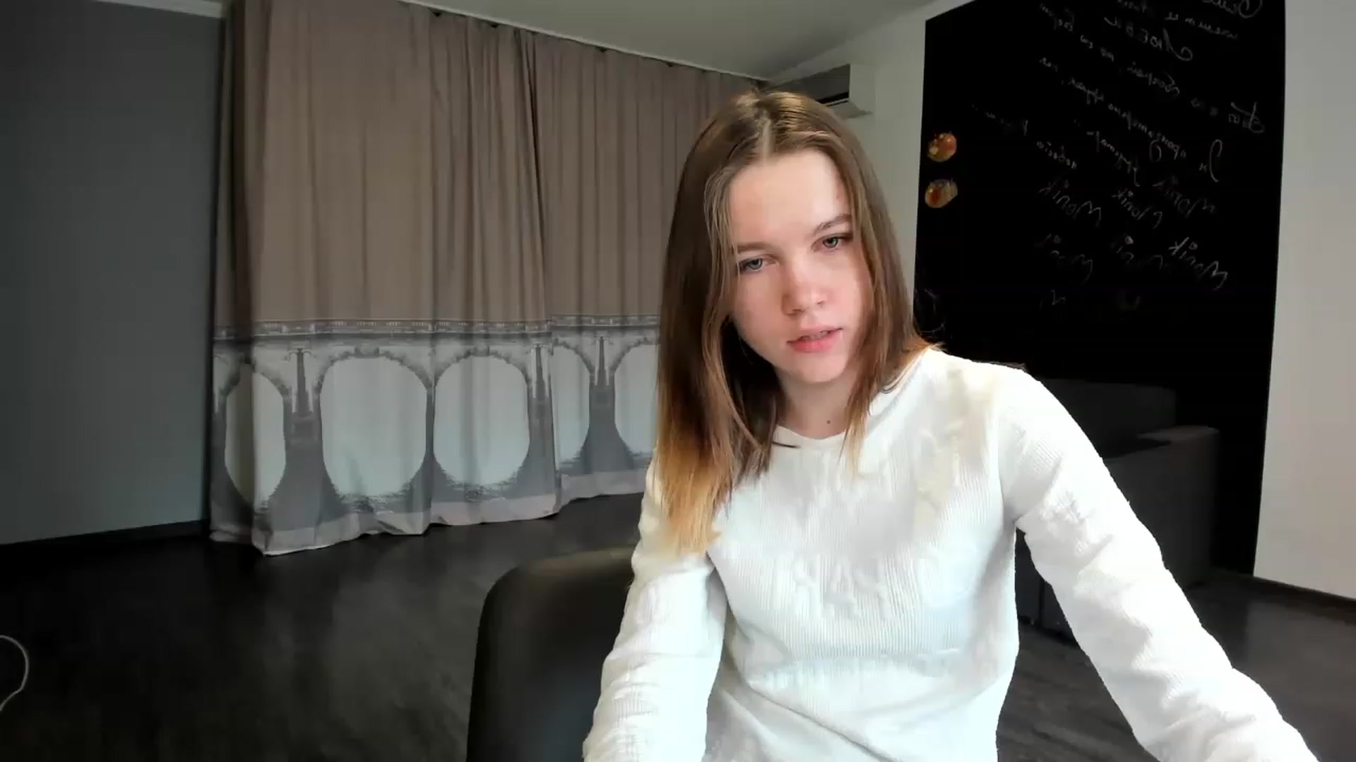 Gallery image thumbnail from KateGordon's myfreecams stream on, 03/20/2023, 08:29 image 17 of 20