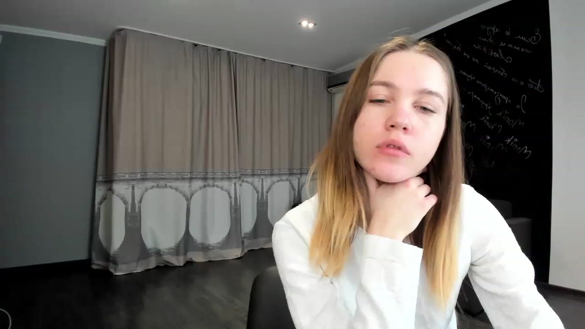 Gallery image thumbnail from KateGordon's myfreecams stream on, 03/20/2023, 09:01 image 15 of 20