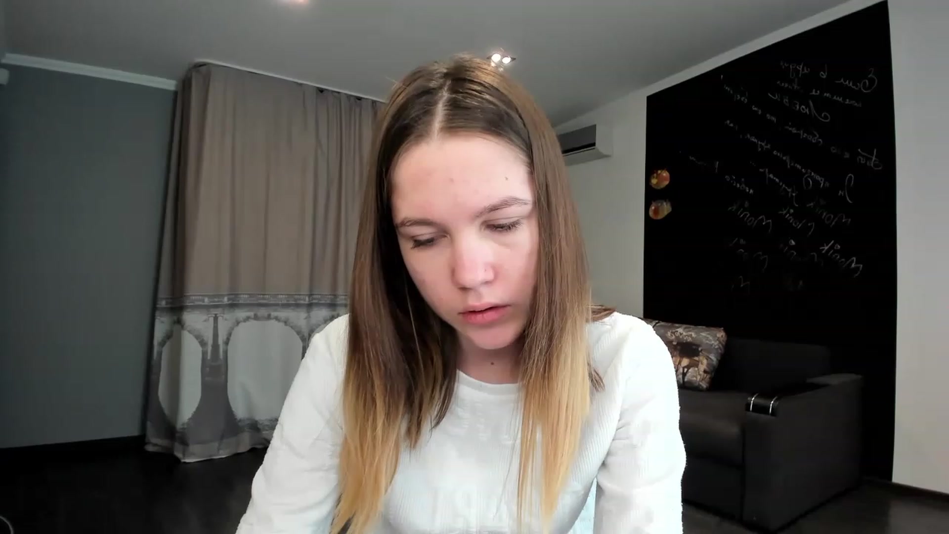 Gallery image thumbnail from KateGordon's myfreecams stream on, 03/20/2023, 09:01 image 1 of 20