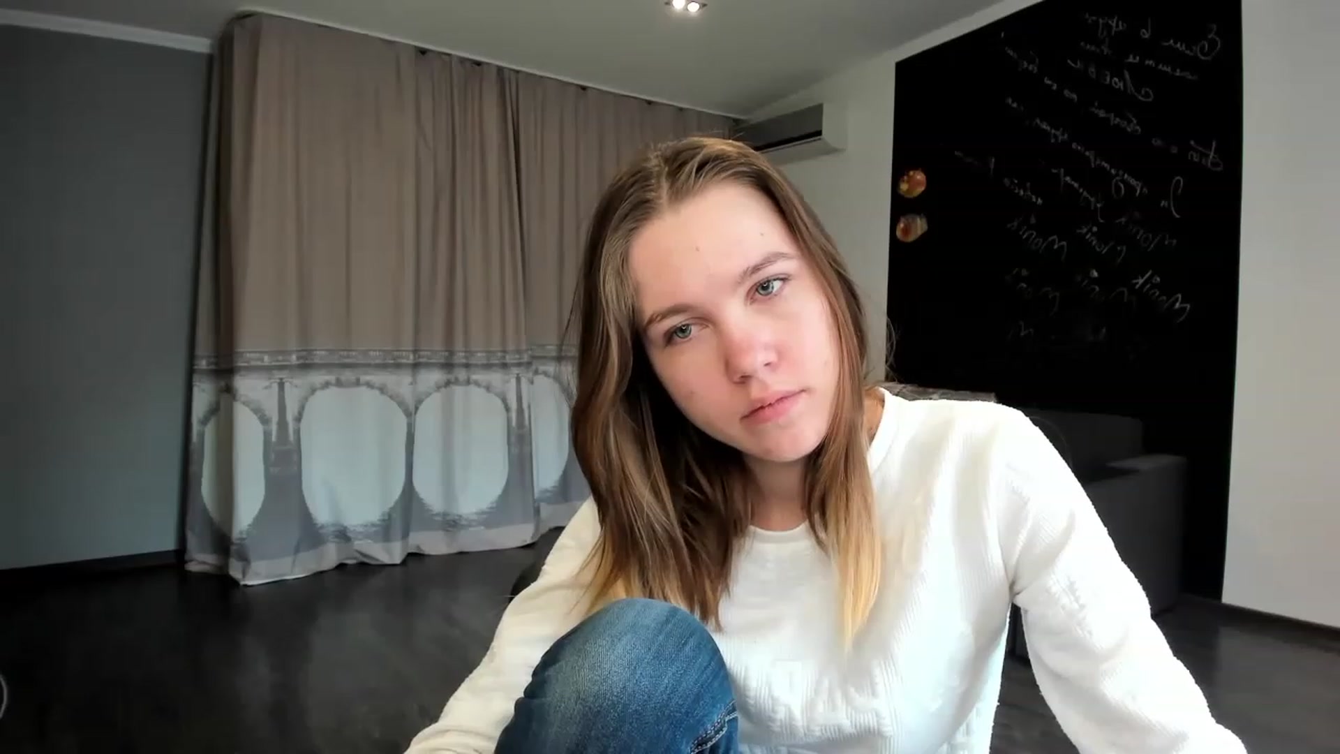 Gallery image thumbnail from KateGordon's myfreecams stream on, 03/20/2023, 11:23 image 12 of 20