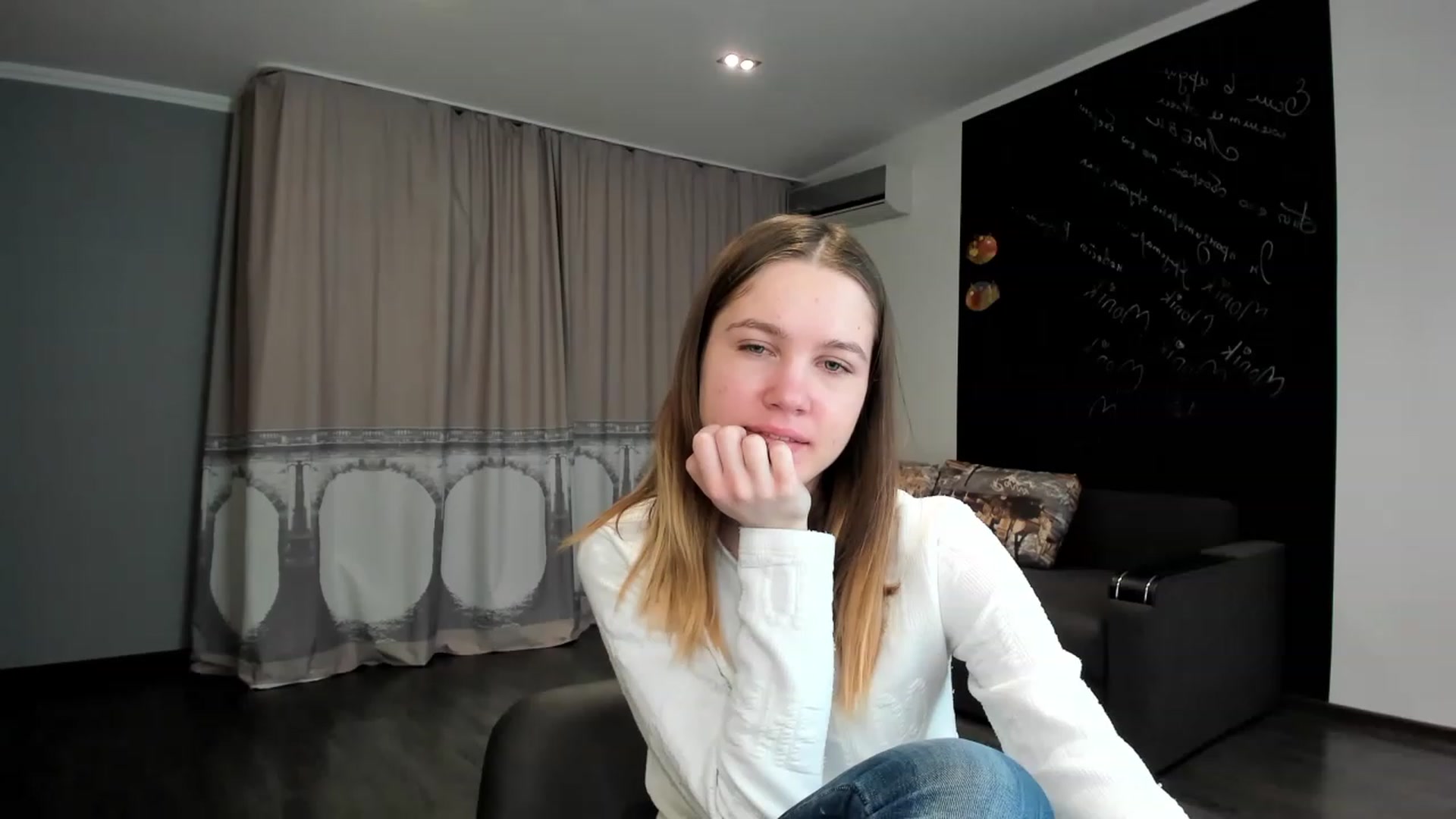 Gallery image thumbnail from KateGordon's myfreecams stream on, 03/20/2023, 11:23 image 2 of 20
