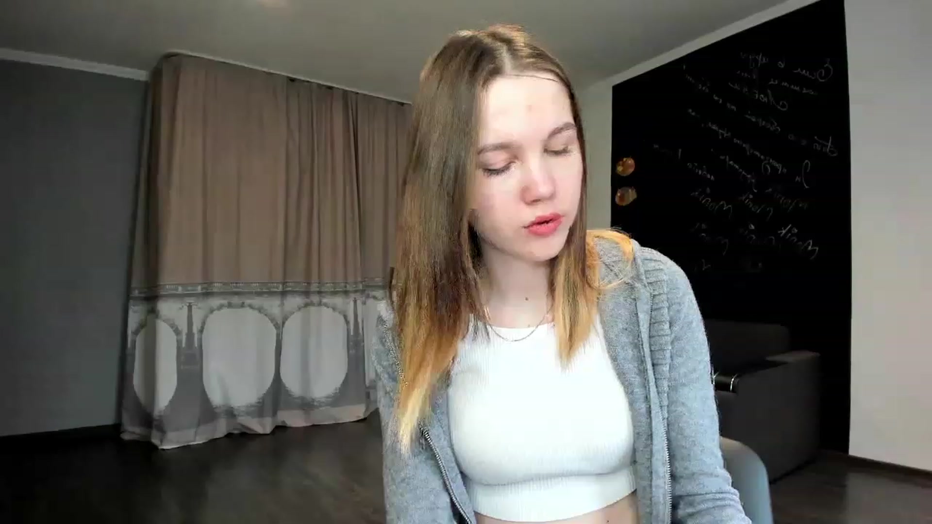 Gallery image thumbnail from KateGordon's myfreecams stream on, 03/21/2023, 07:47 image 10 of 20