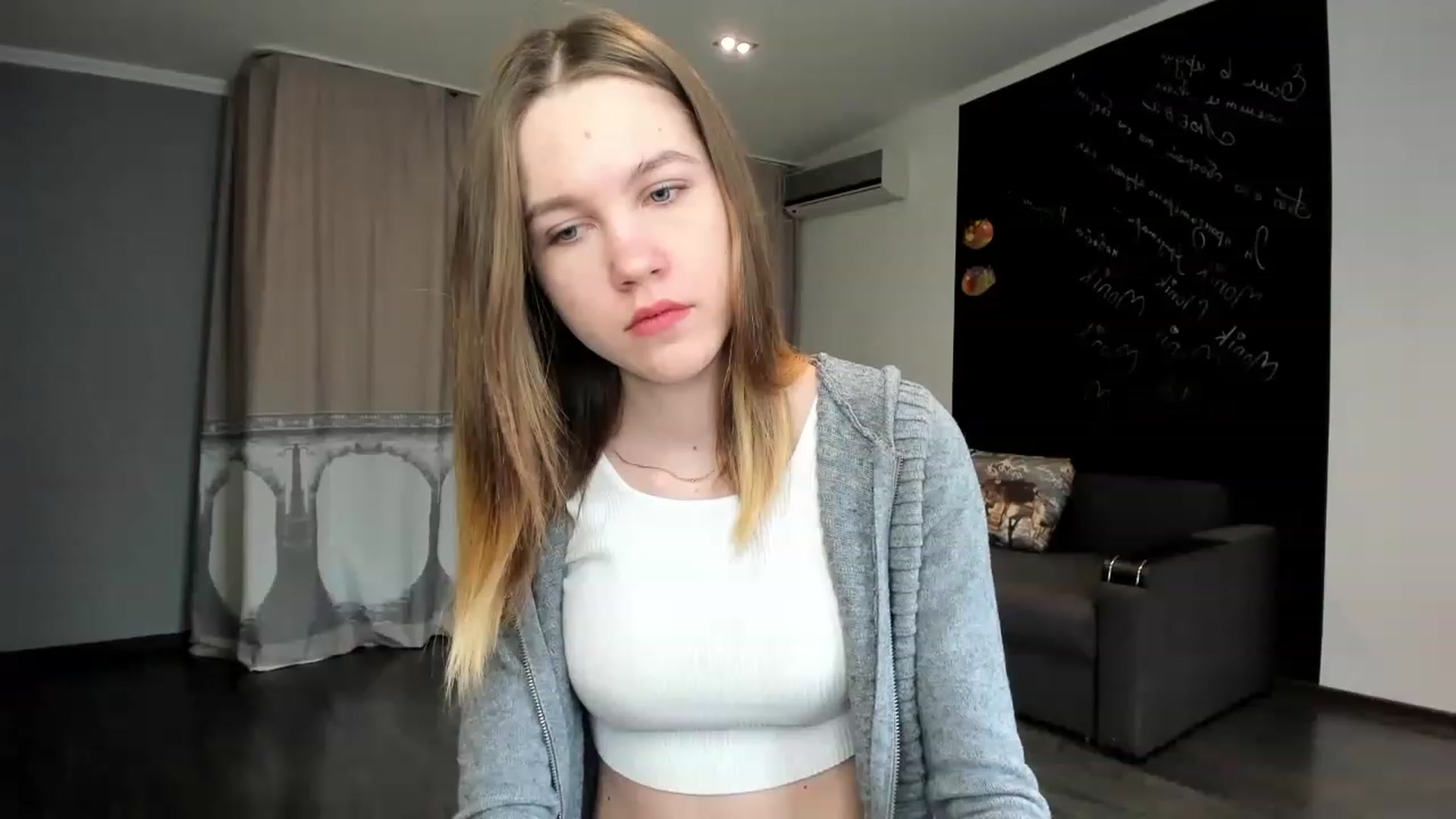 Gallery image thumbnail from KateGordon's myfreecams stream on, 03/21/2023, 08:56 image 4 of 20