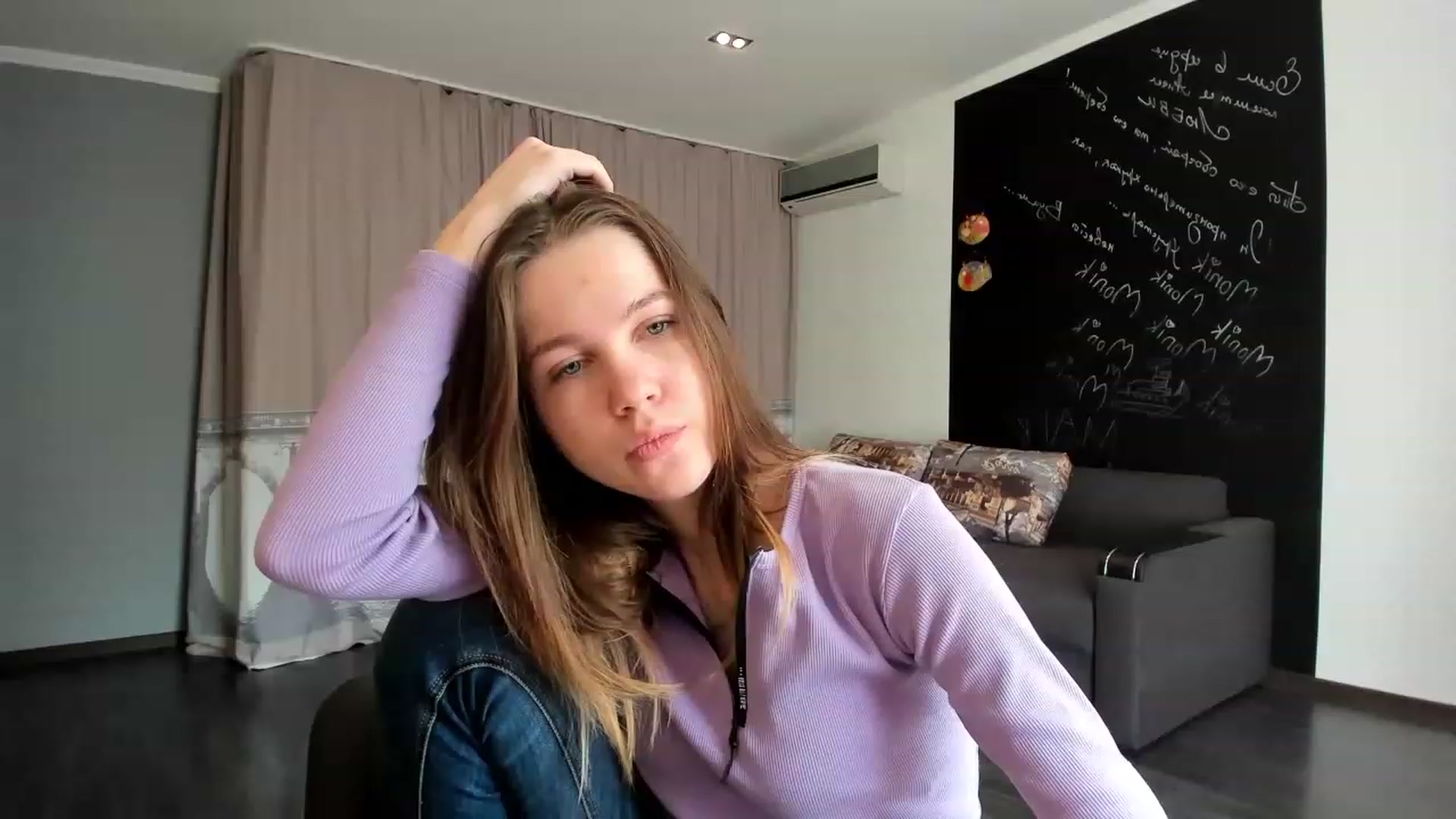 Gallery image thumbnail from KateGordon's myfreecams stream on, 03/22/2023, 09:05 image 6 of 20