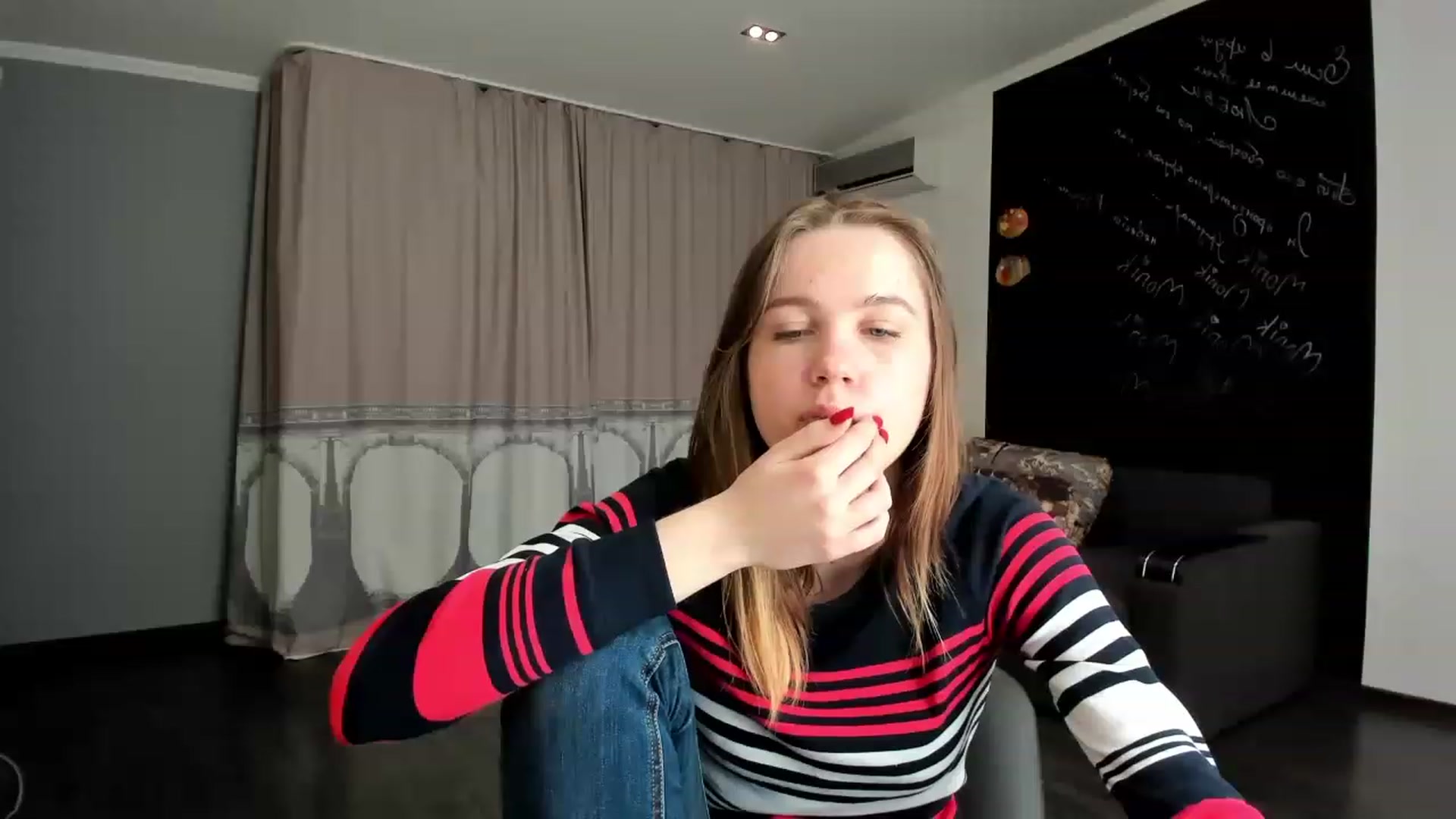 Gallery image thumbnail from KateGordon's myfreecams stream on, 03/27/2023, 08:27 image 18 of 20
